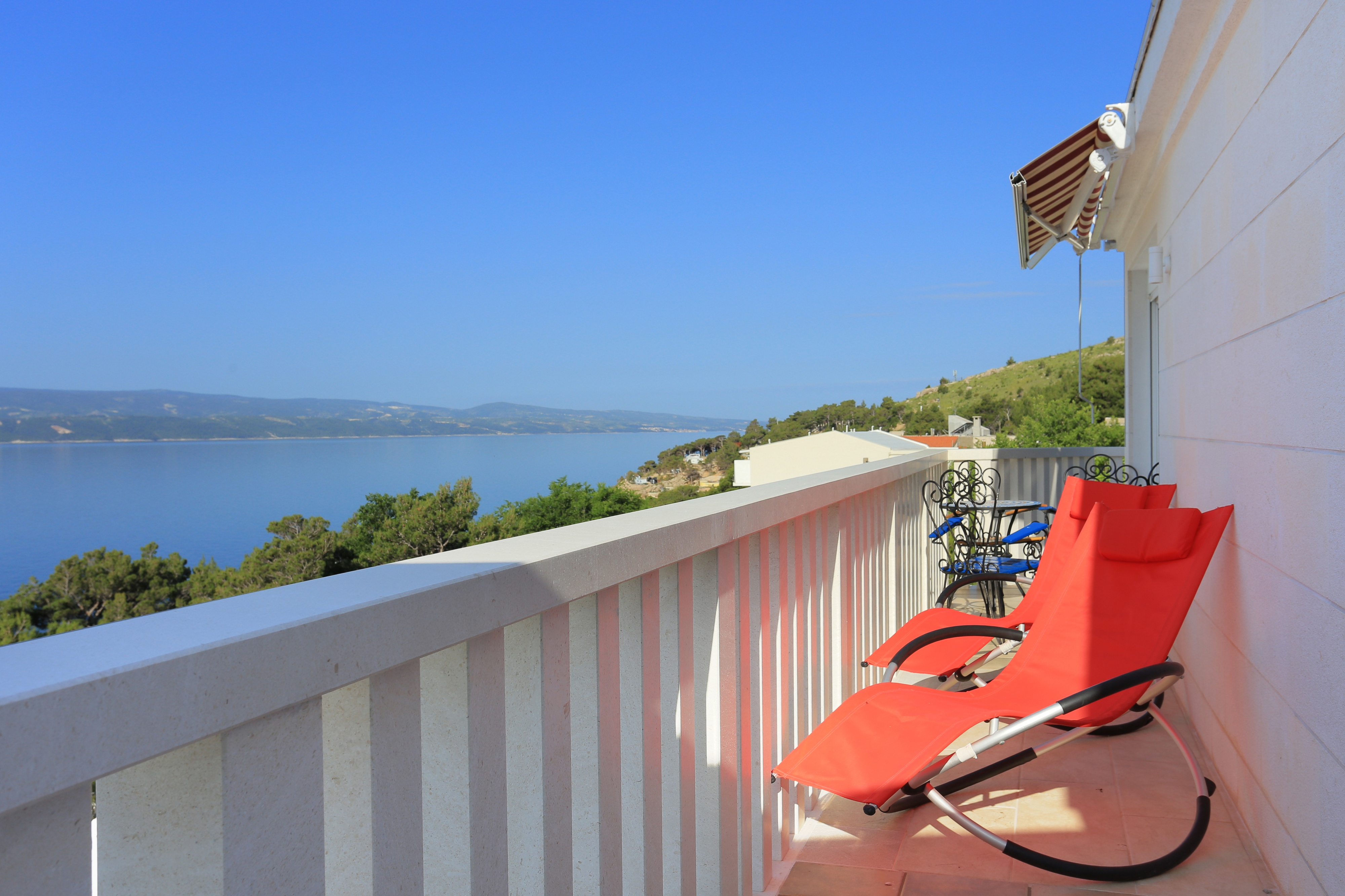 One bedroom apartment with terrace and sea view Lokva Rogoznica, Omiš  A-c