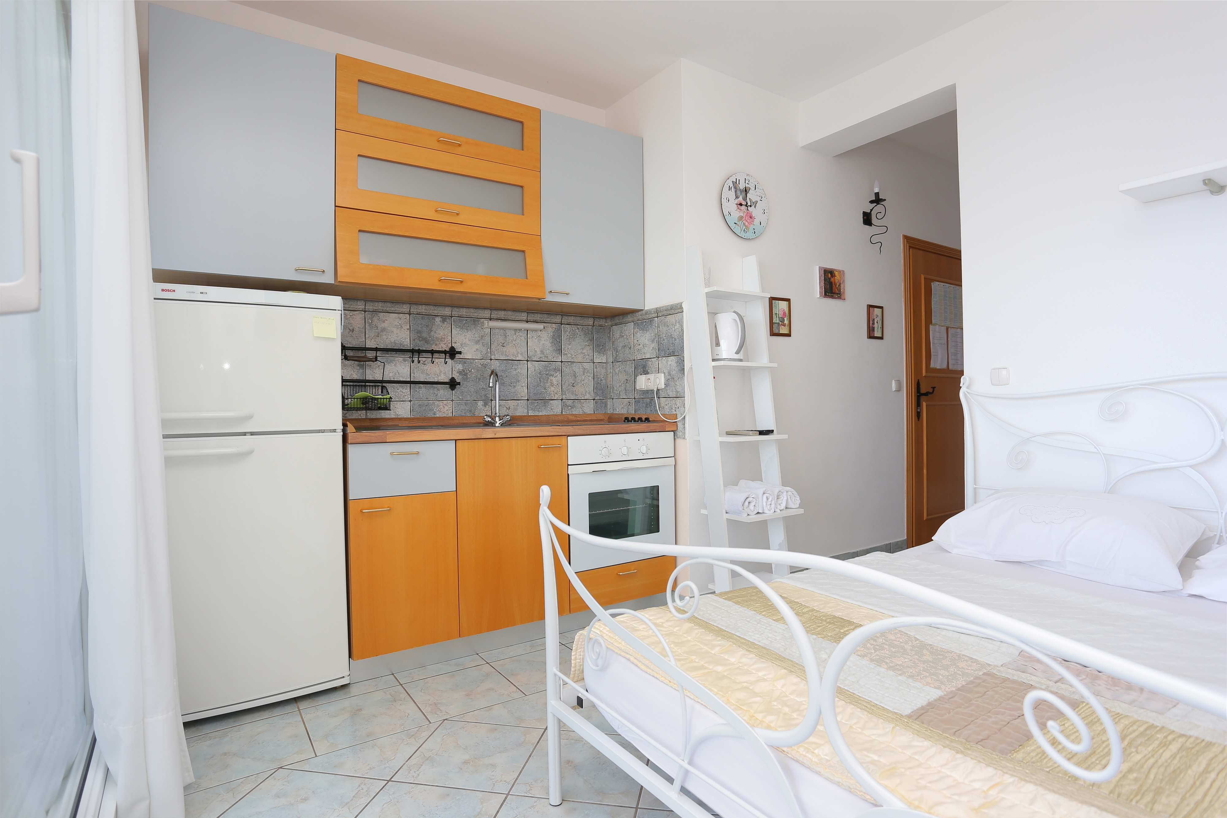 Studio flat with terrace and sea view Lokva Rogoznica, Omiš (AS-13226-a)