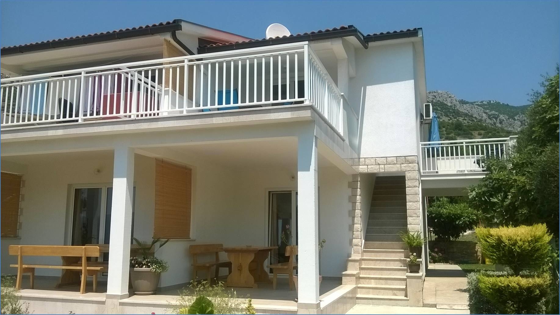Two bedroom apartment with terrace and sea view Viganj, Pelješac  A-a