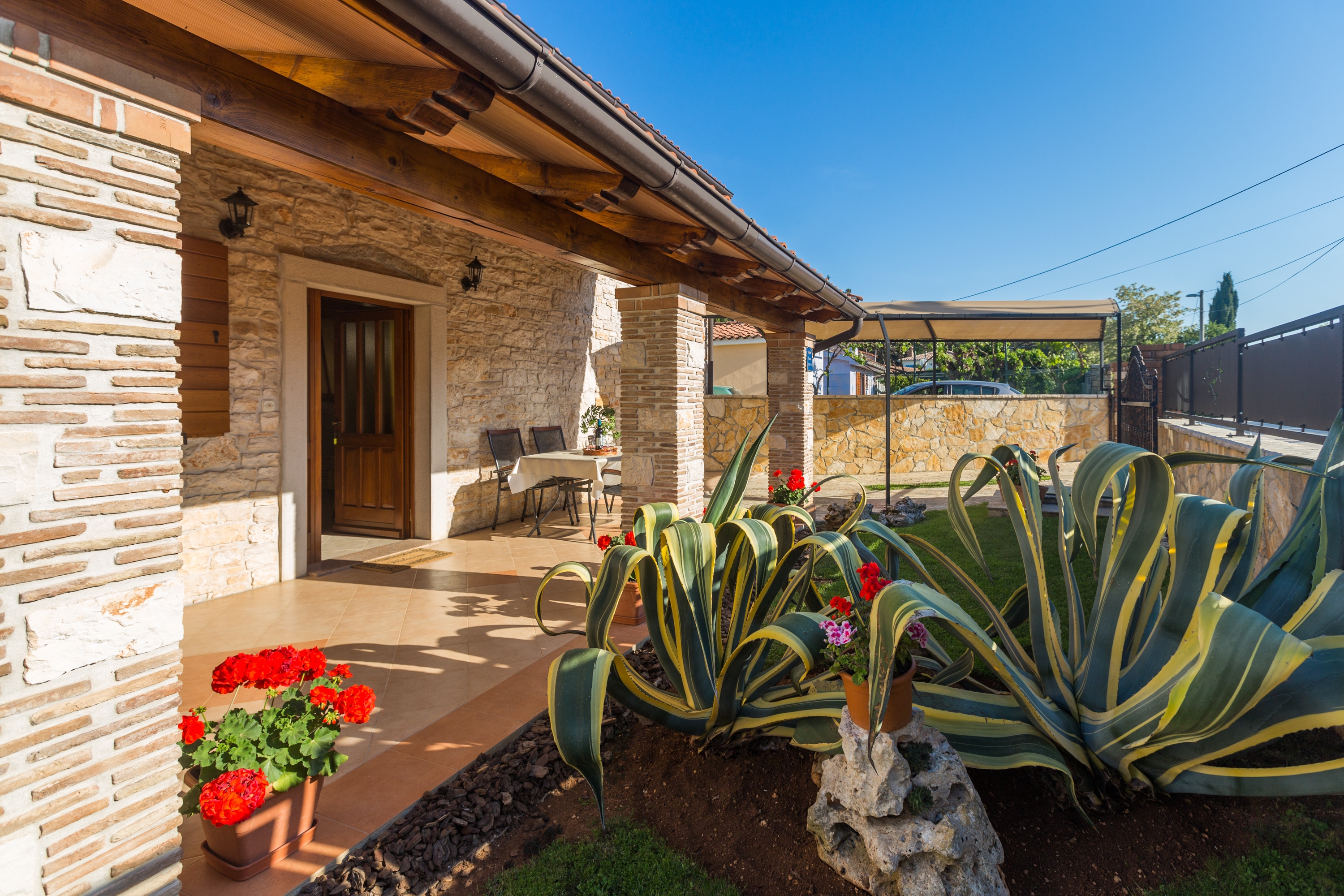 Two bedroom apartment with terrace Tar, Poreč (A-13245-a) Two bedroom apartment with terrace Tar, Poreč (A-13245-a)