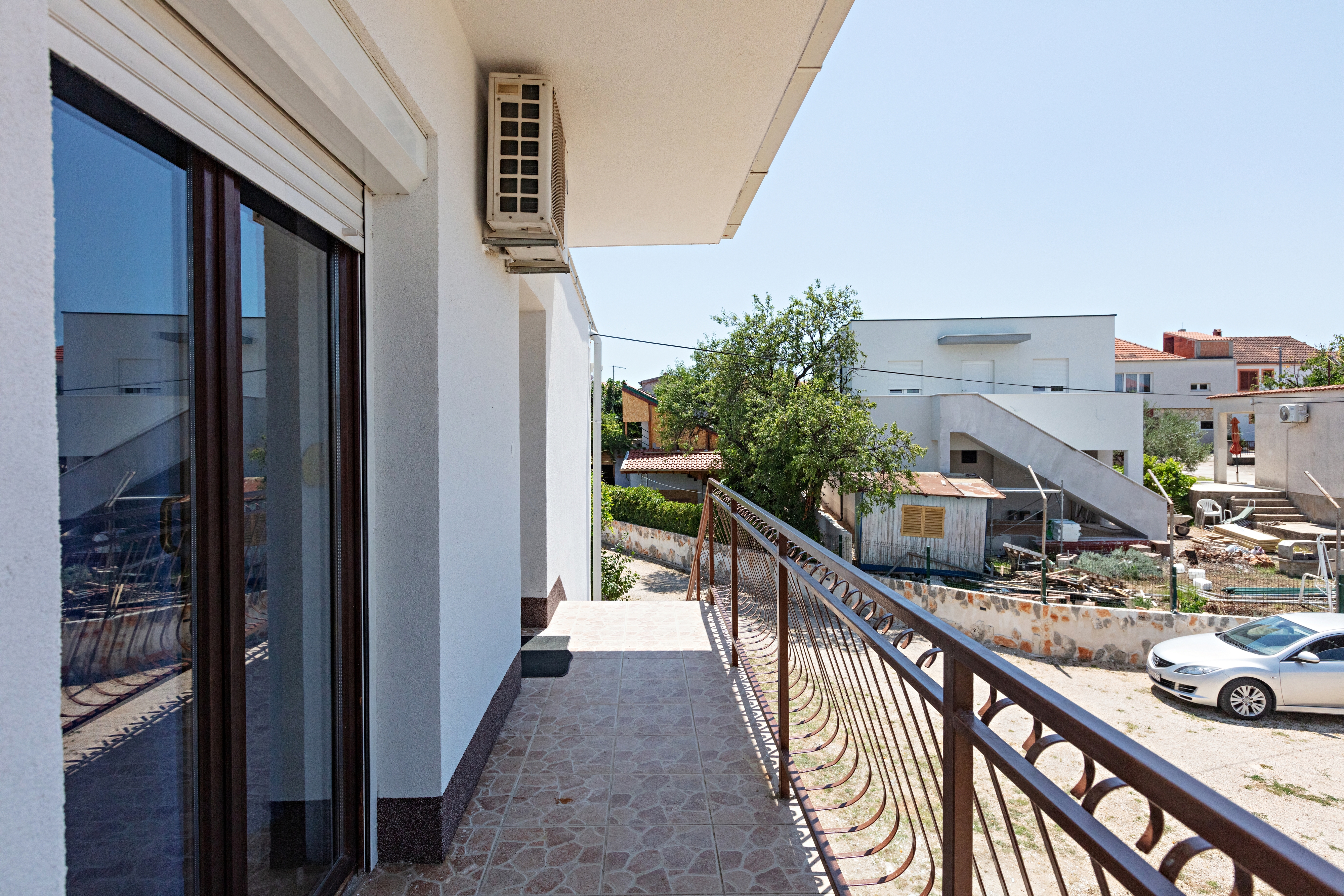 Dvosobni apartman s balkonom Pirovac, Šibenik  A-b