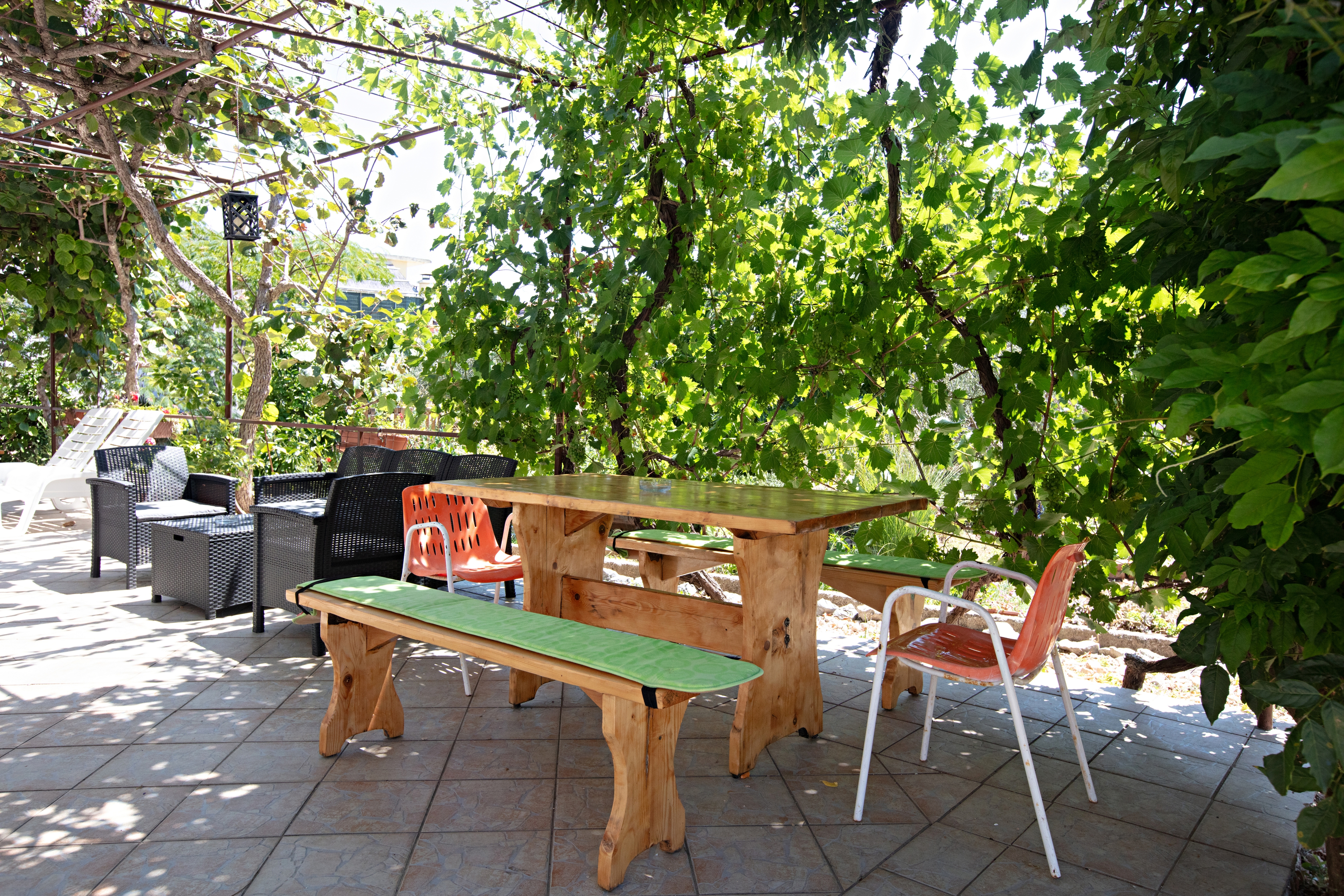 Dvosobni apartman s balkonom Pirovac, Šibenik  A-b