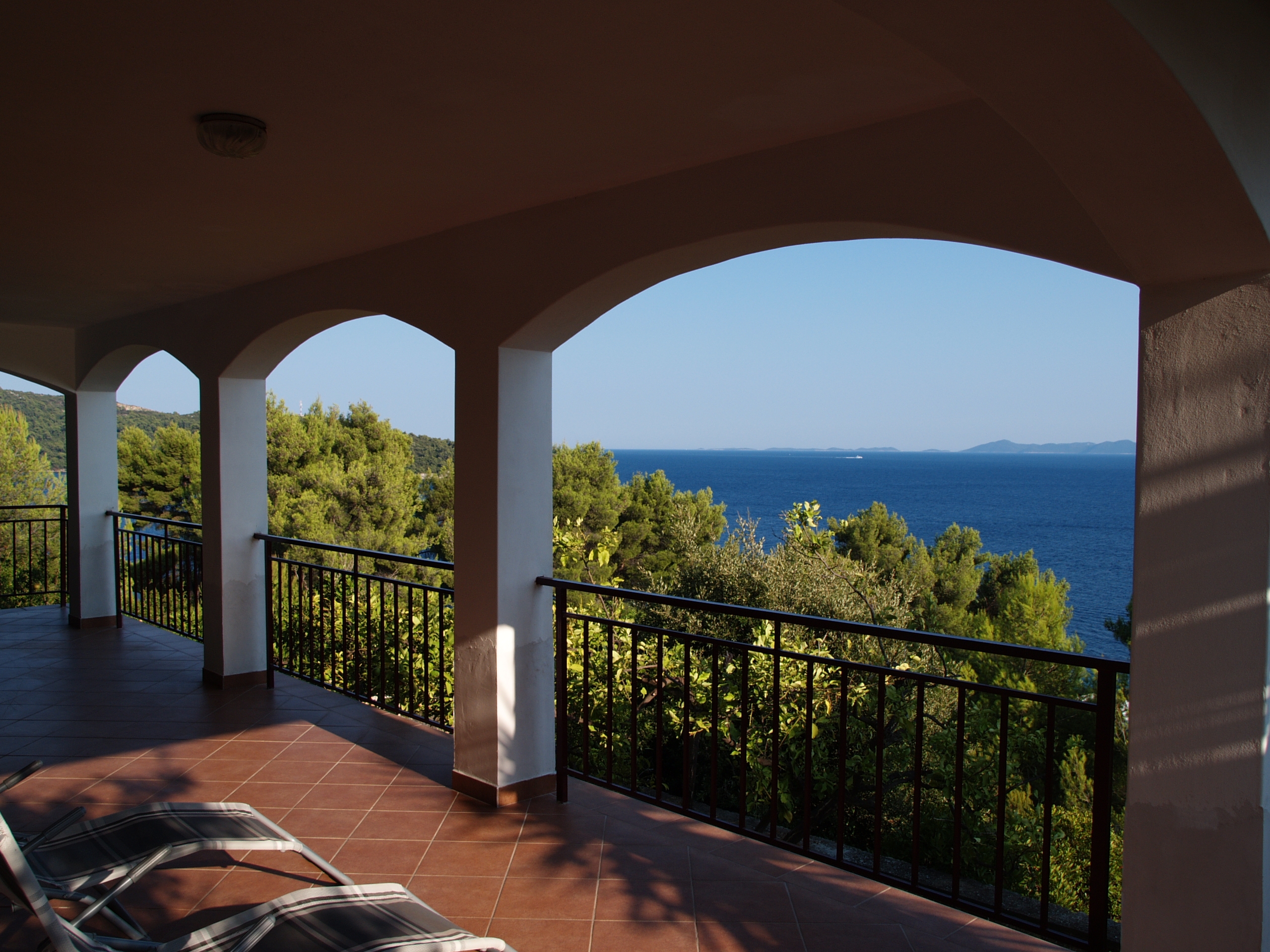 Two bedroom apartment with terrace and sea view Brna - Vinačac, Korčula (A-13344-b)