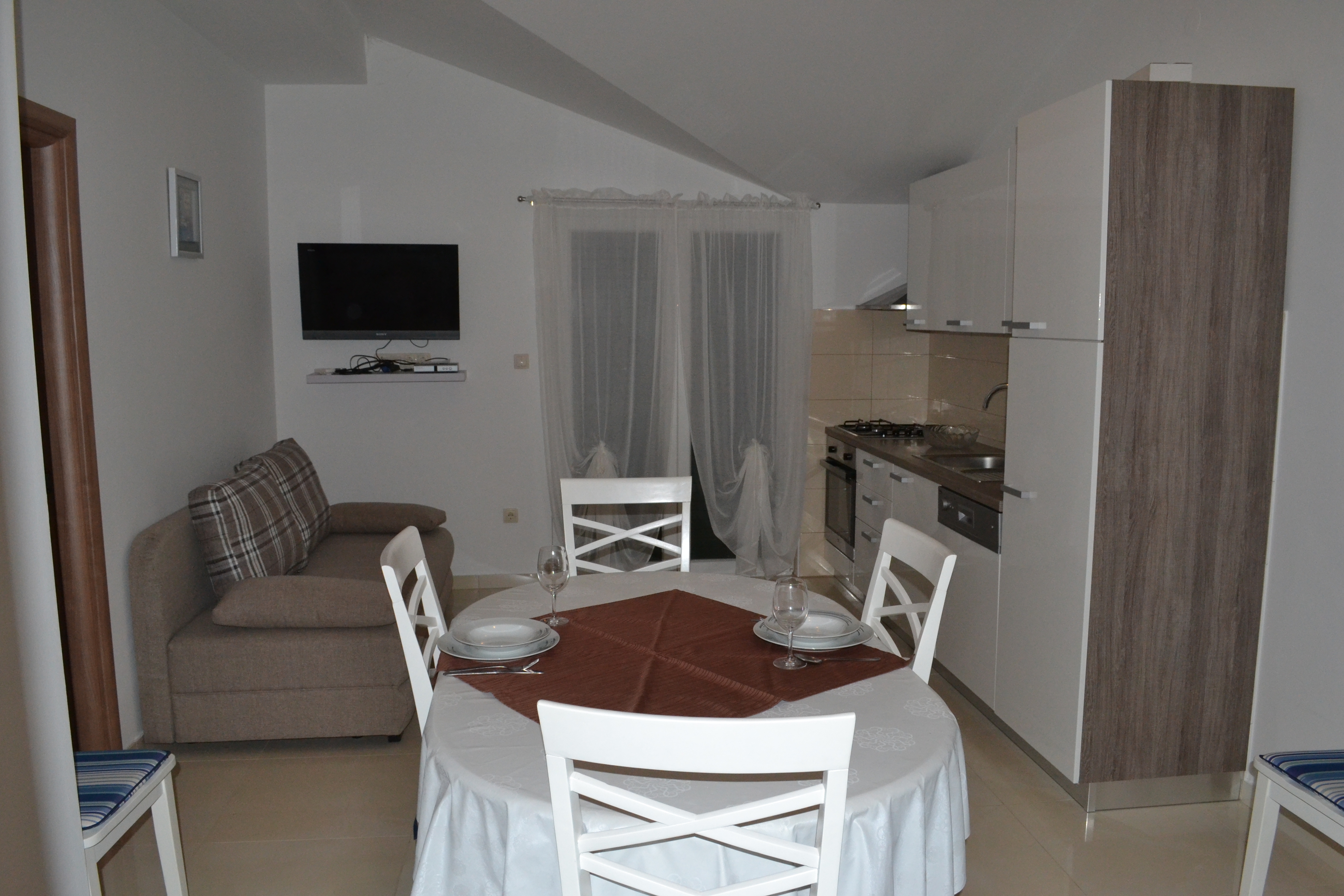 Two bedroom apartment with terrace and sea view Grebaštica, Šibenik  A-a