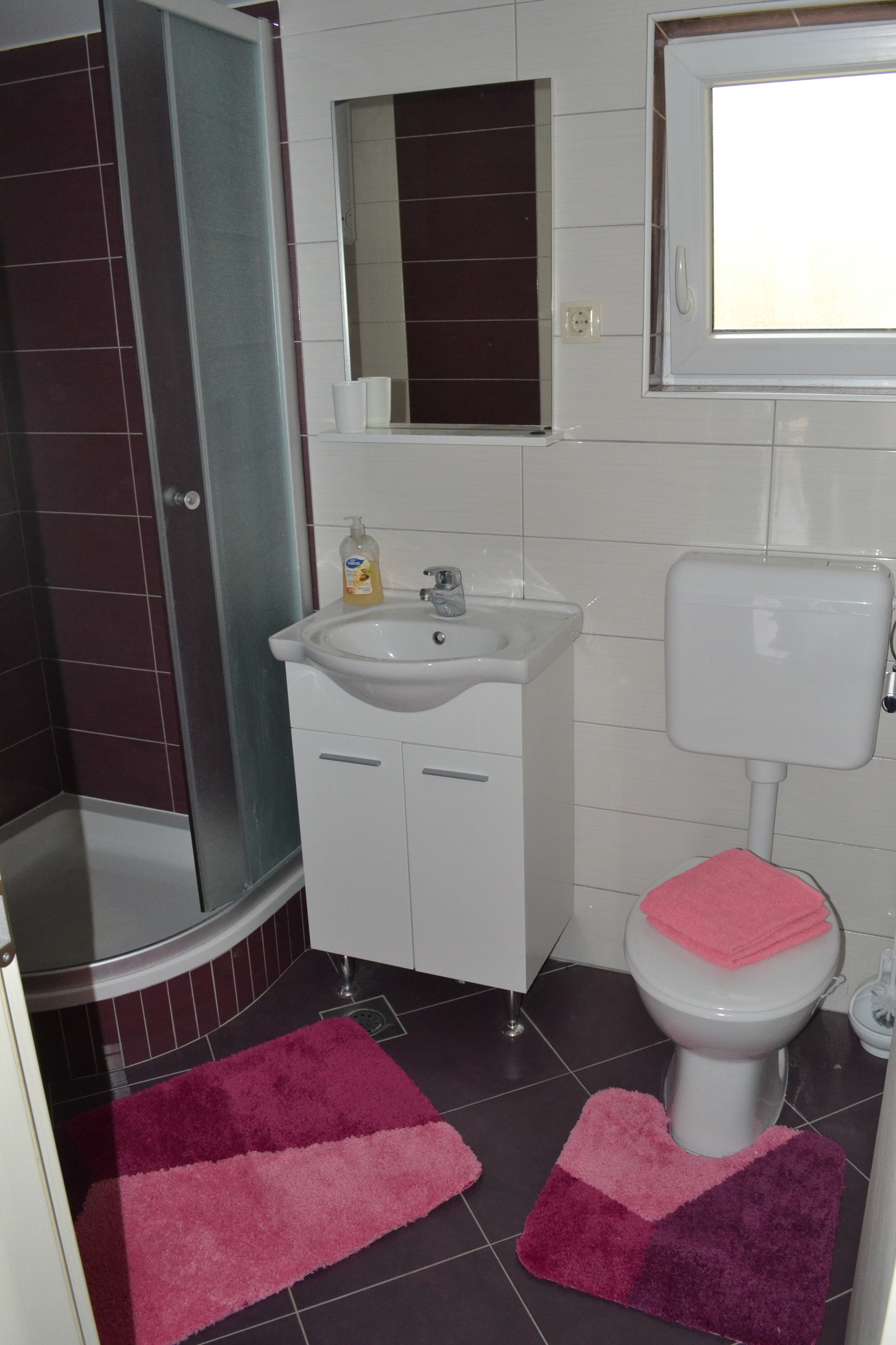 Two bedroom apartment with terrace and sea view Grebaštica, Šibenik  A-b