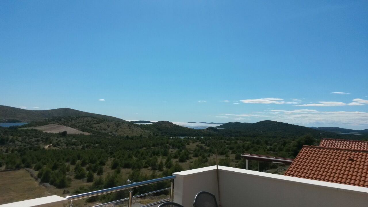 Two bedroom apartment with terrace and sea view Grebaštica, Šibenik  A-b