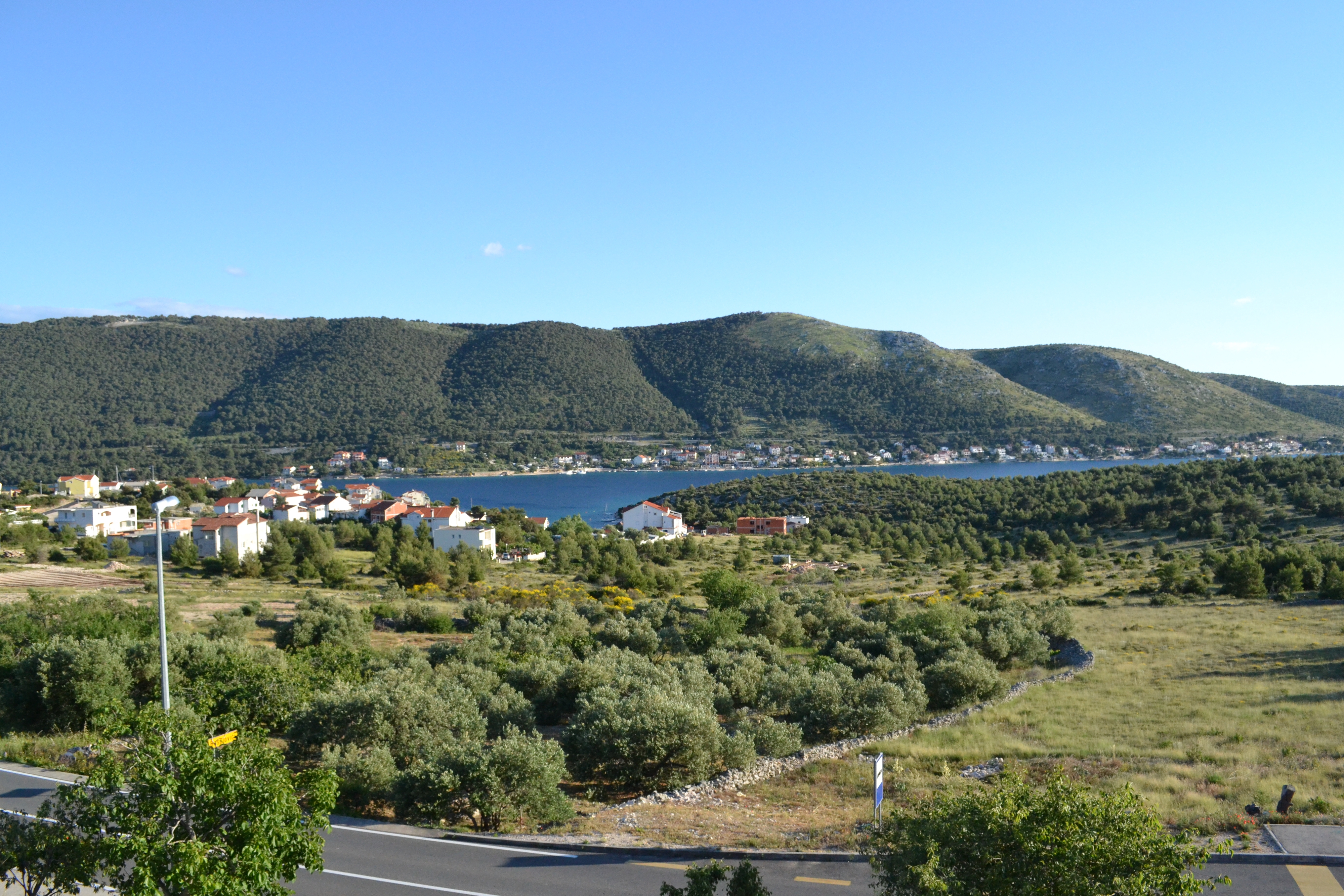 Two bedroom apartment with terrace and sea view Grebaštica, Šibenik  A-b