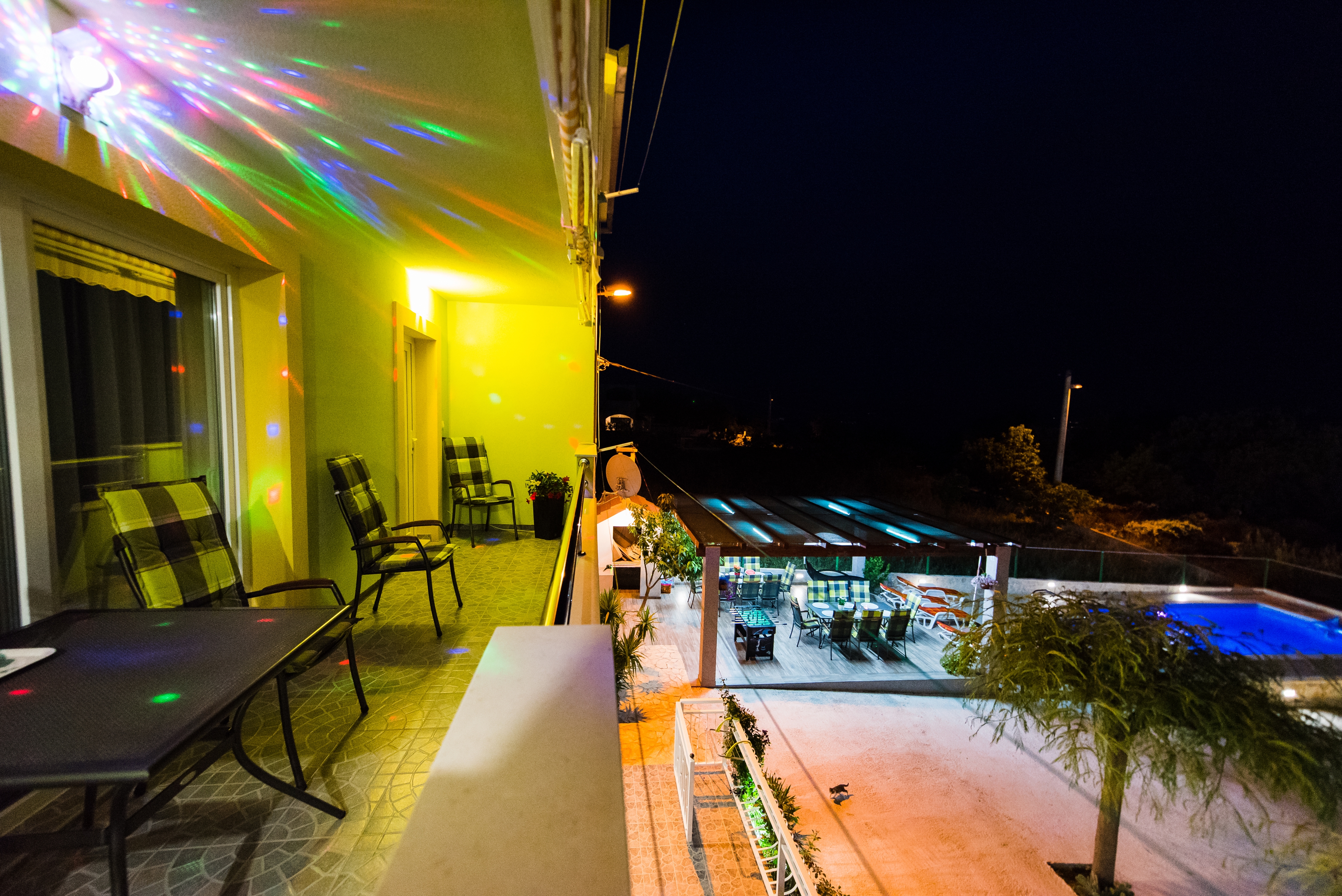 Three bedroom apartment with balcony and sea view Podstrana, Split  A-b
