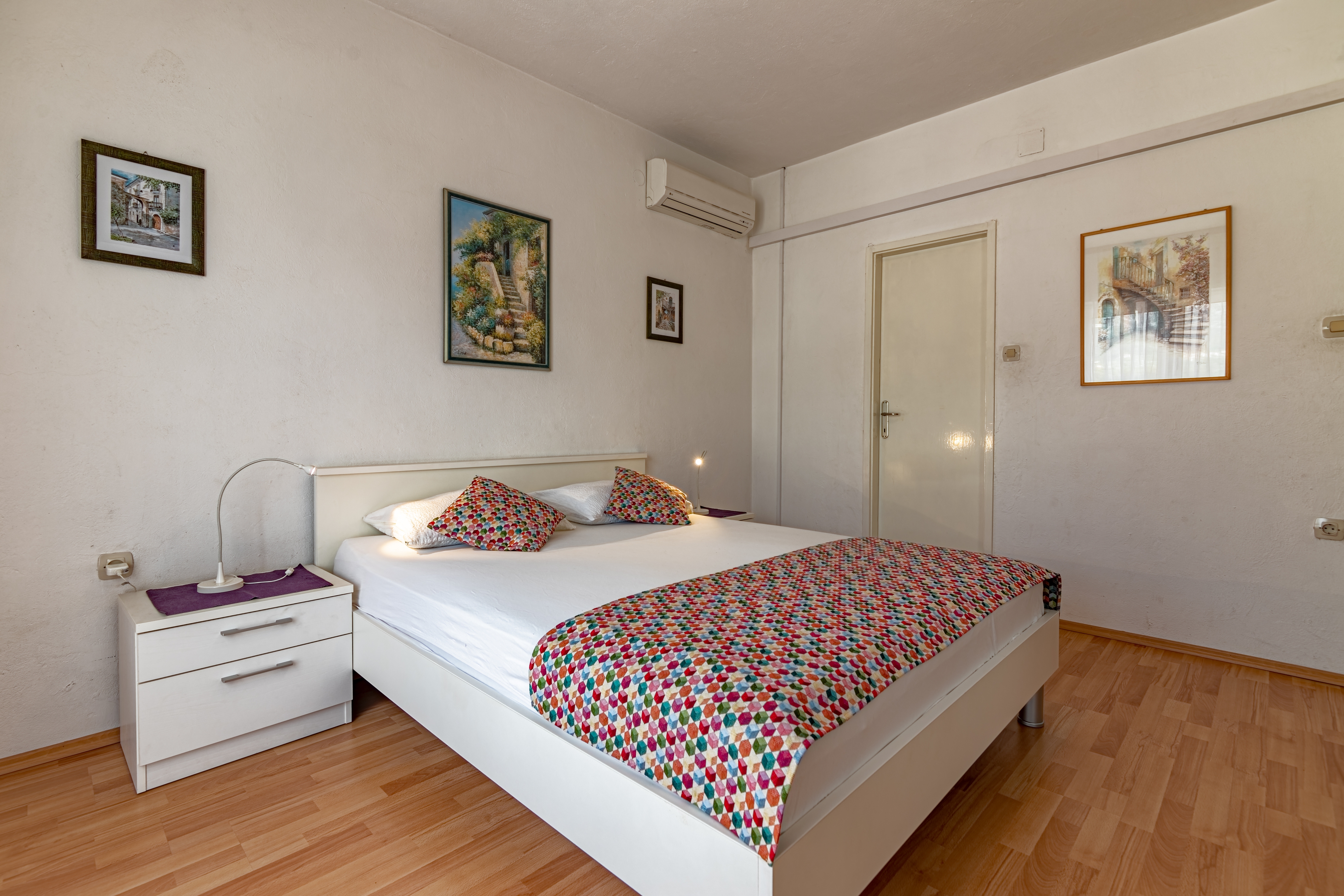 Two bedroom apartment with terrace Jelsa, Hvar  A-a