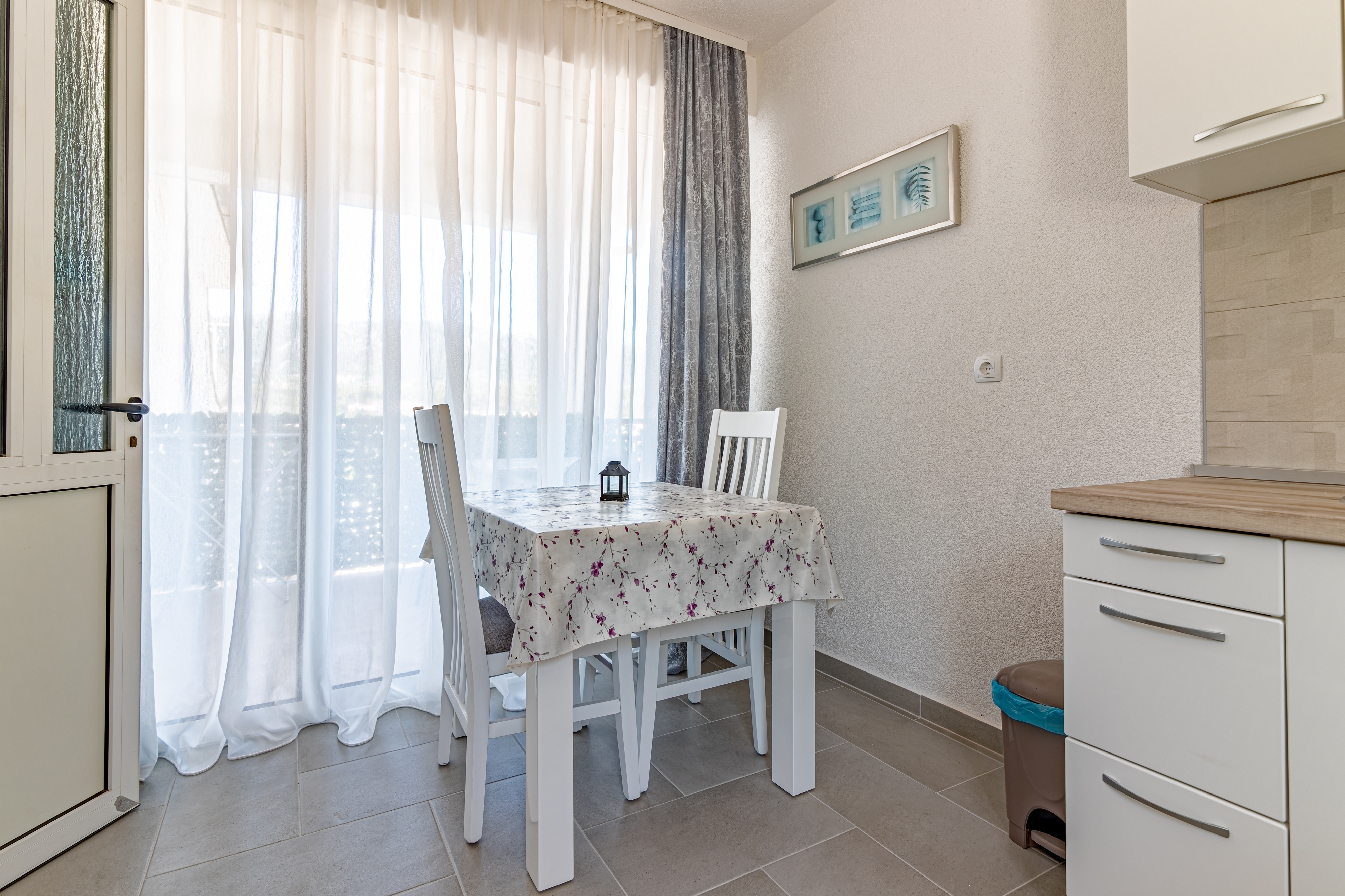 One bedroom apartment with terrace Jelsa, Hvar (A-134-d)