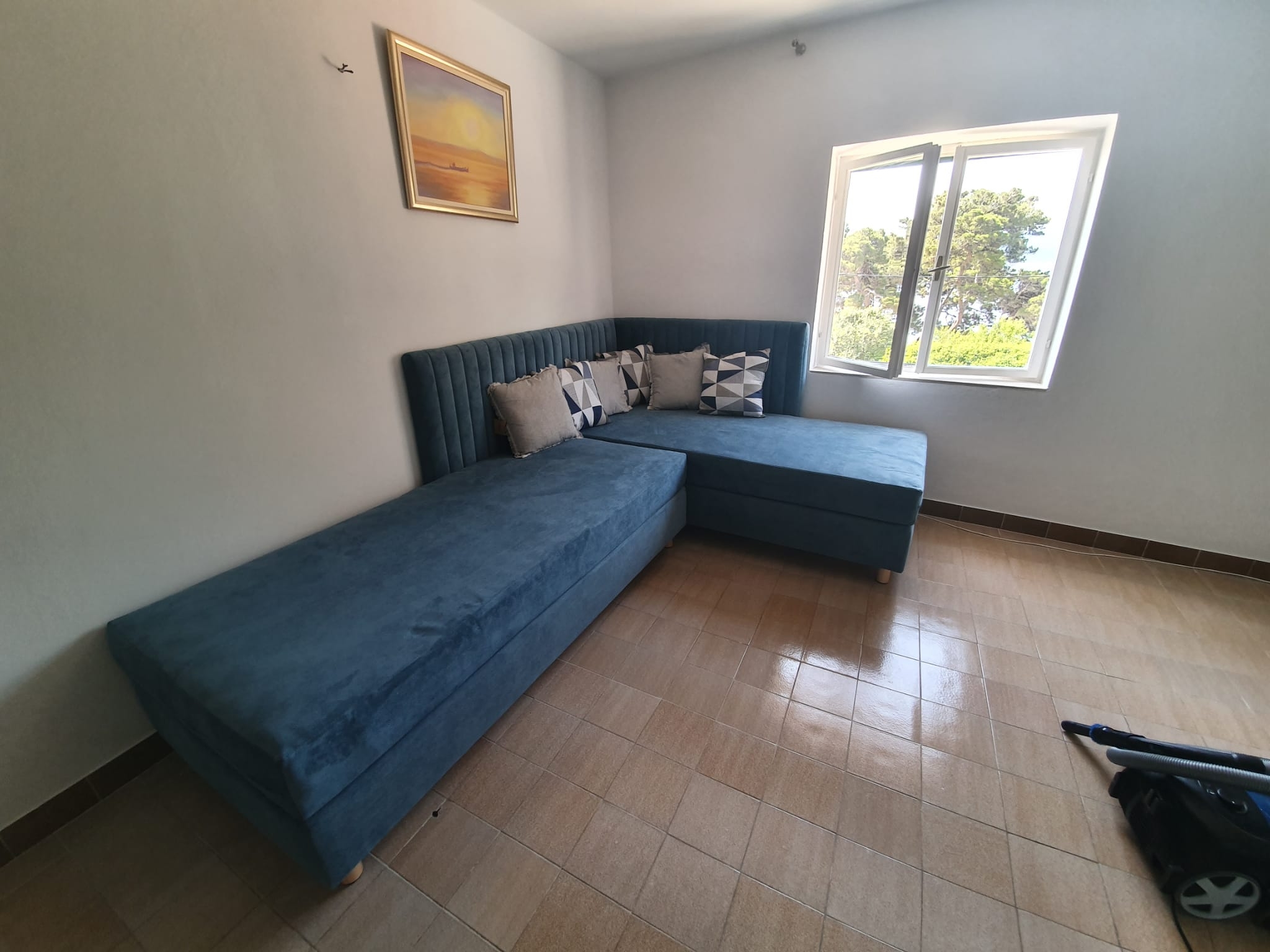 One bedroom apartment near beach Bol, Brač (A-13413-d) One bedroom apartment near beach Bol, Brač (A-13413-d)