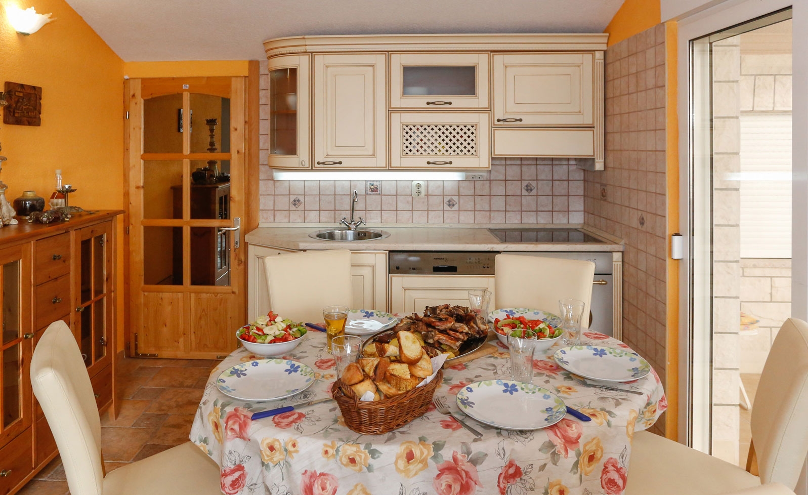 Four bedroom house with terrace and sea view Okrug Donji, Čiovo  K
