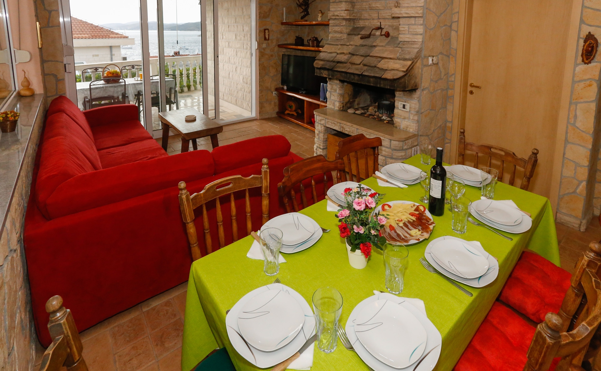 Four bedroom house with terrace and sea view Okrug Donji, Čiovo  K