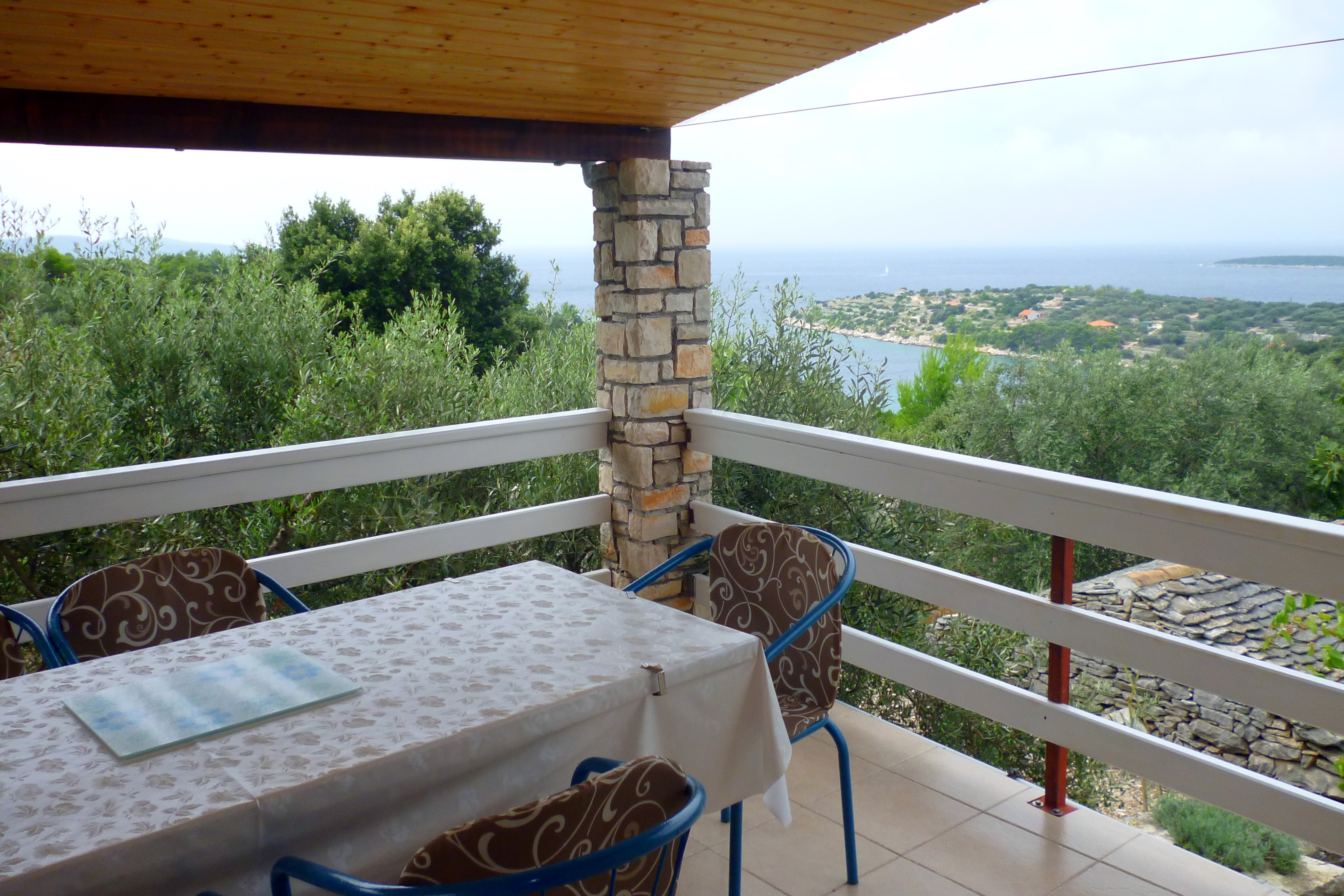 Two bedroom house with terrace and sea view Cove Stratinčica, Korčula  K