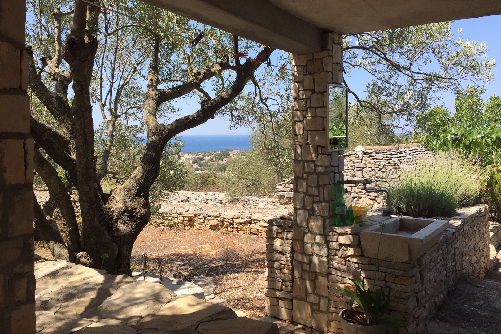 Two bedroom house with terrace and sea view Cove Stratinčica, Korčula  K