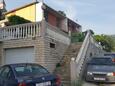 Parkiralište Klis, Split, Parkiralište 13435 - Apartmani sa šljunčanom plažom.
