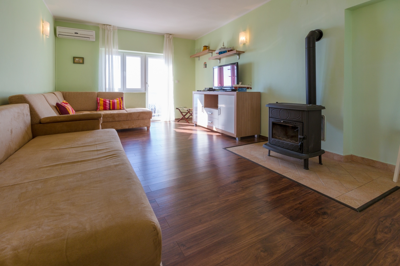 Two bedroom apartment with balcony and sea view Crikvenica (A-13450-a)