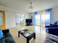Living room Kastav, Living room in the apartment, air condition available and WiFi.