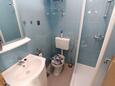 Koupelna Novalja, Koupelna v ubytování typu studio-apartment, WiFi.