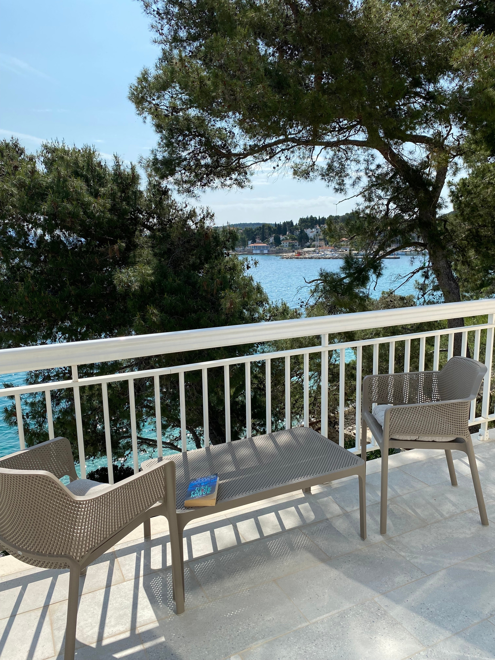 Three bedroom apartment near beach Lumbarda, Korčula  A-a