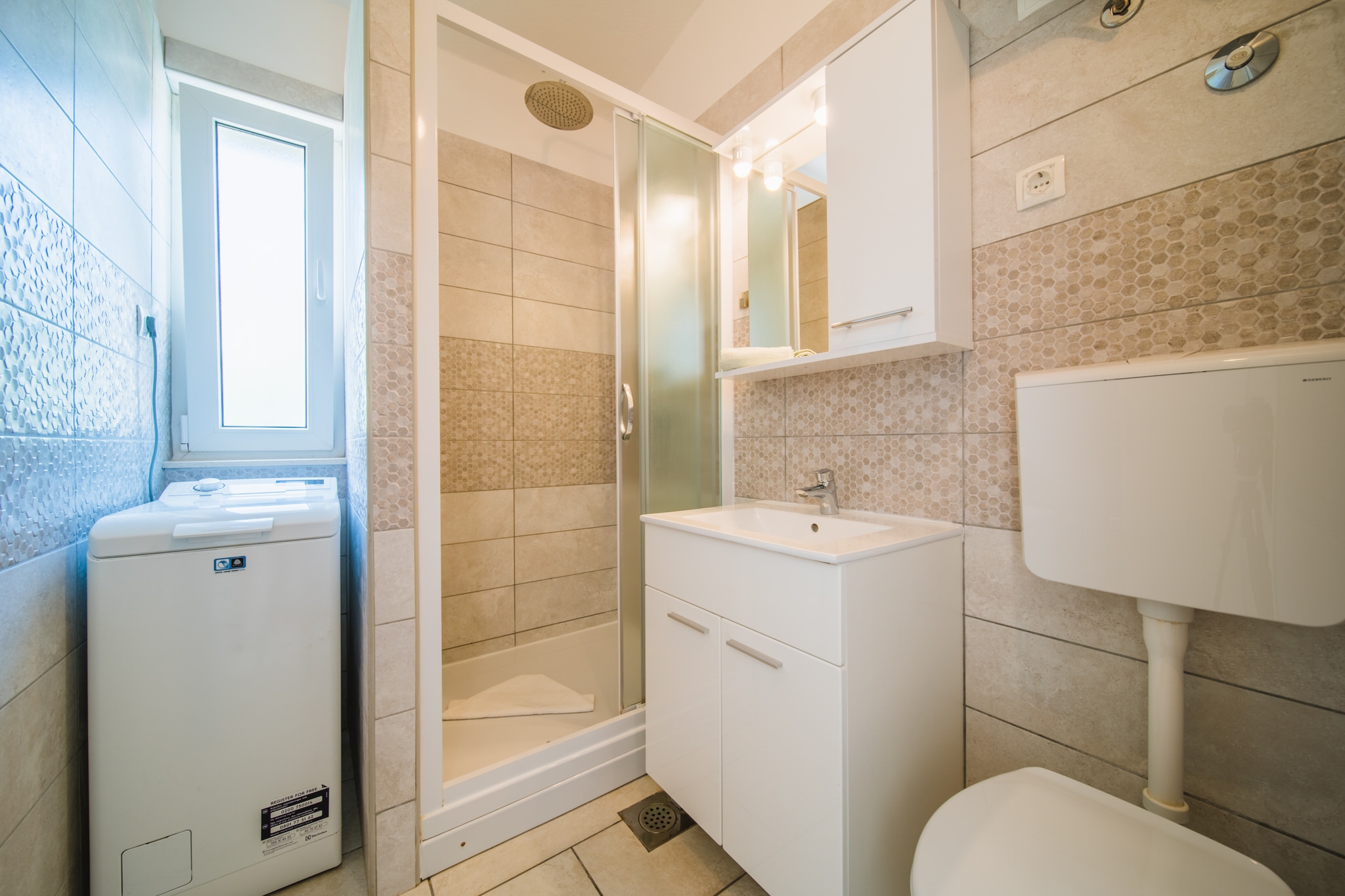 Three bedroom apartment near beach Lumbarda, Korčula  A-a