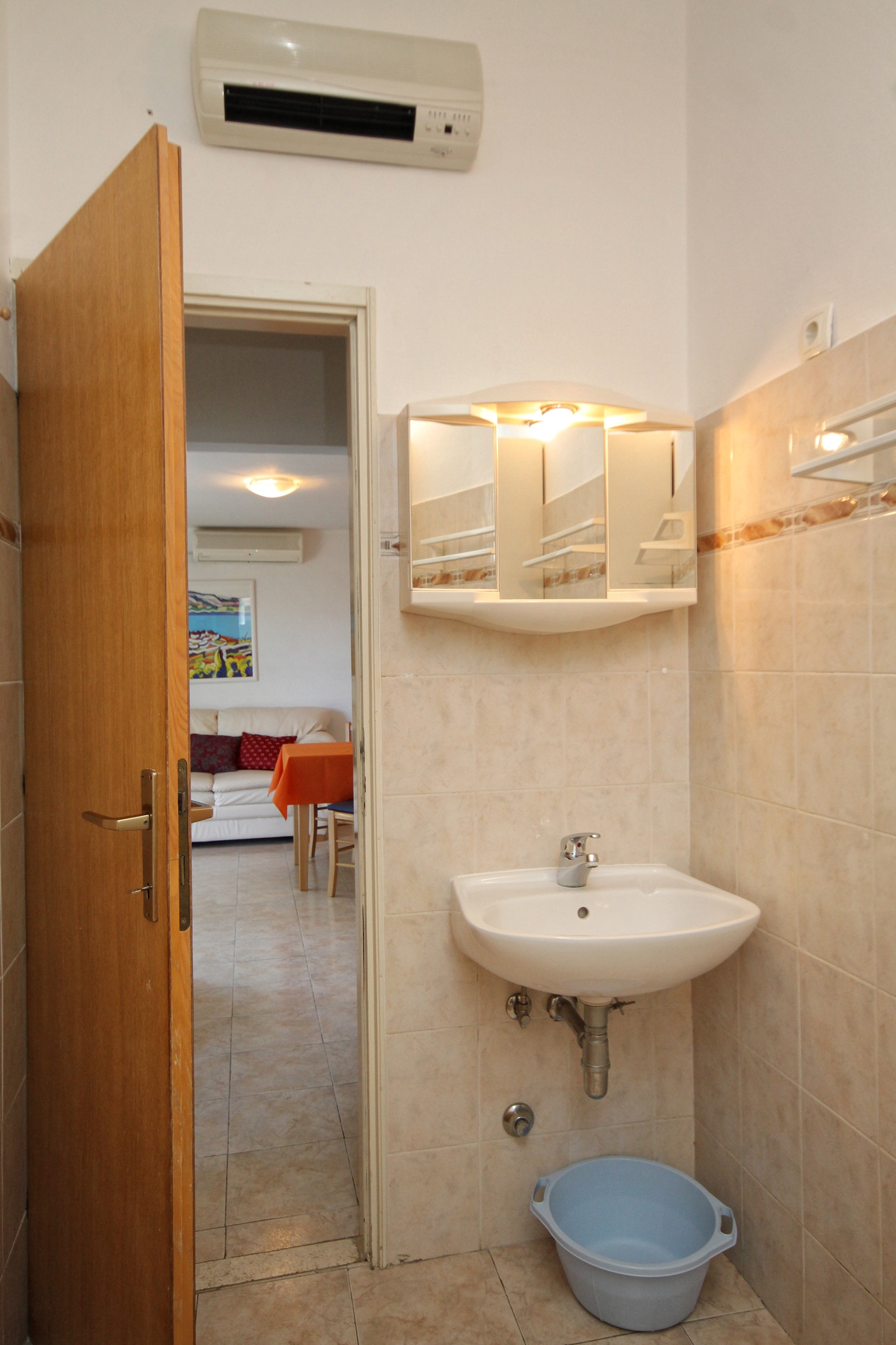 Two bedroom apartment near beach Lumbarda, Korčula  A-b