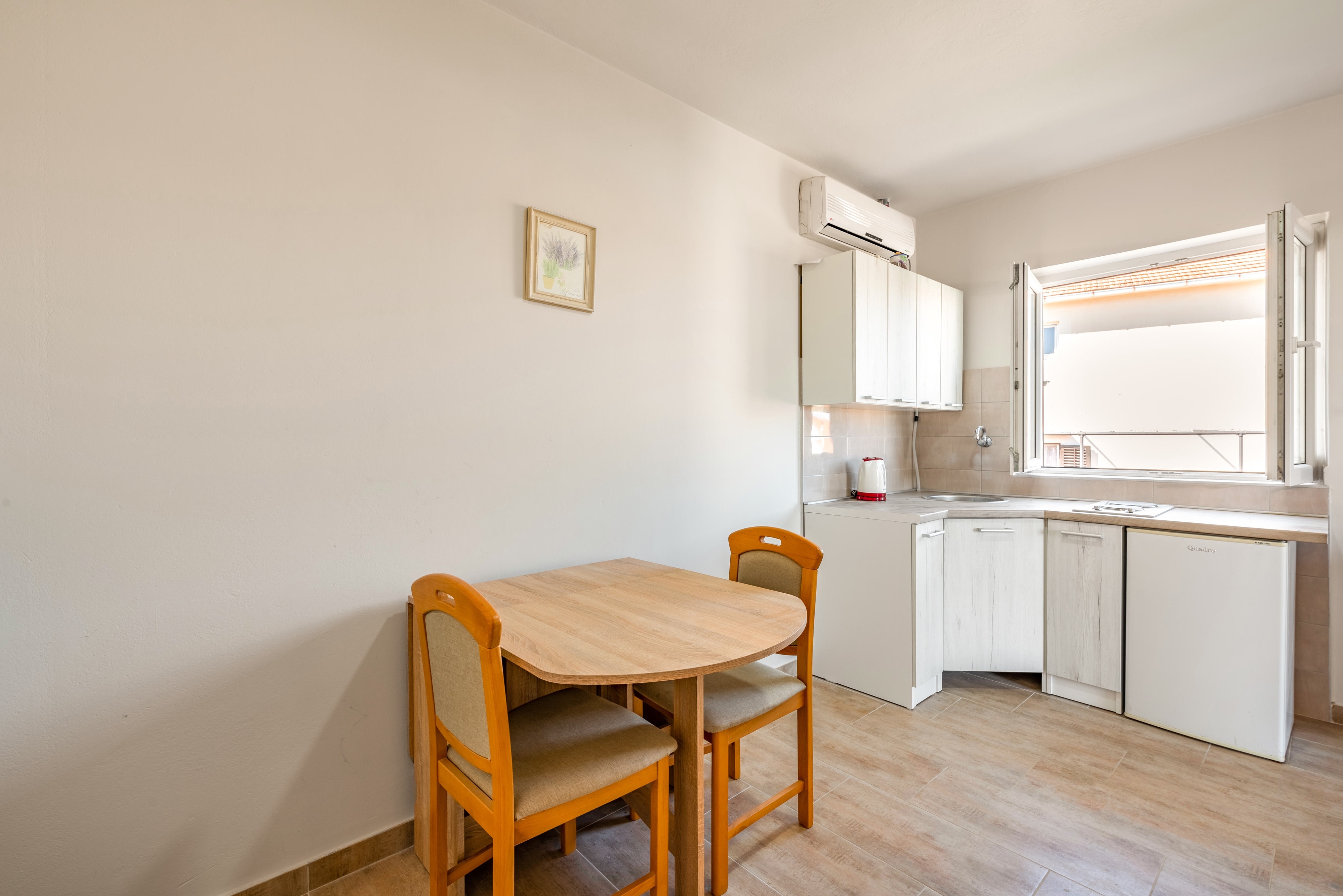 Studio flat with terrace and sea view Jelsa, Hvar (AS-13513-a)