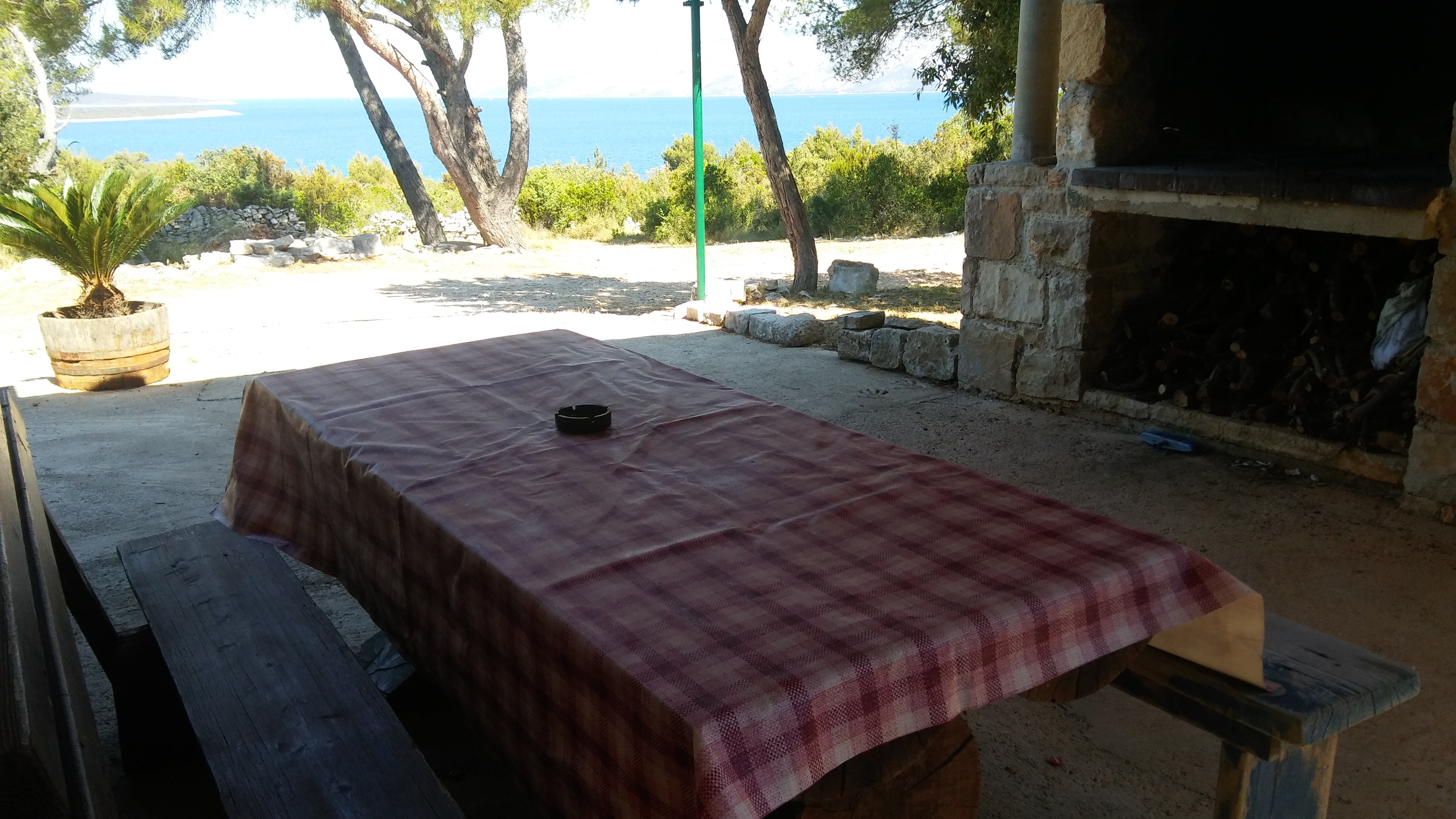Three bedroom house with terrace and sea view Cove Borova, Hvar  K