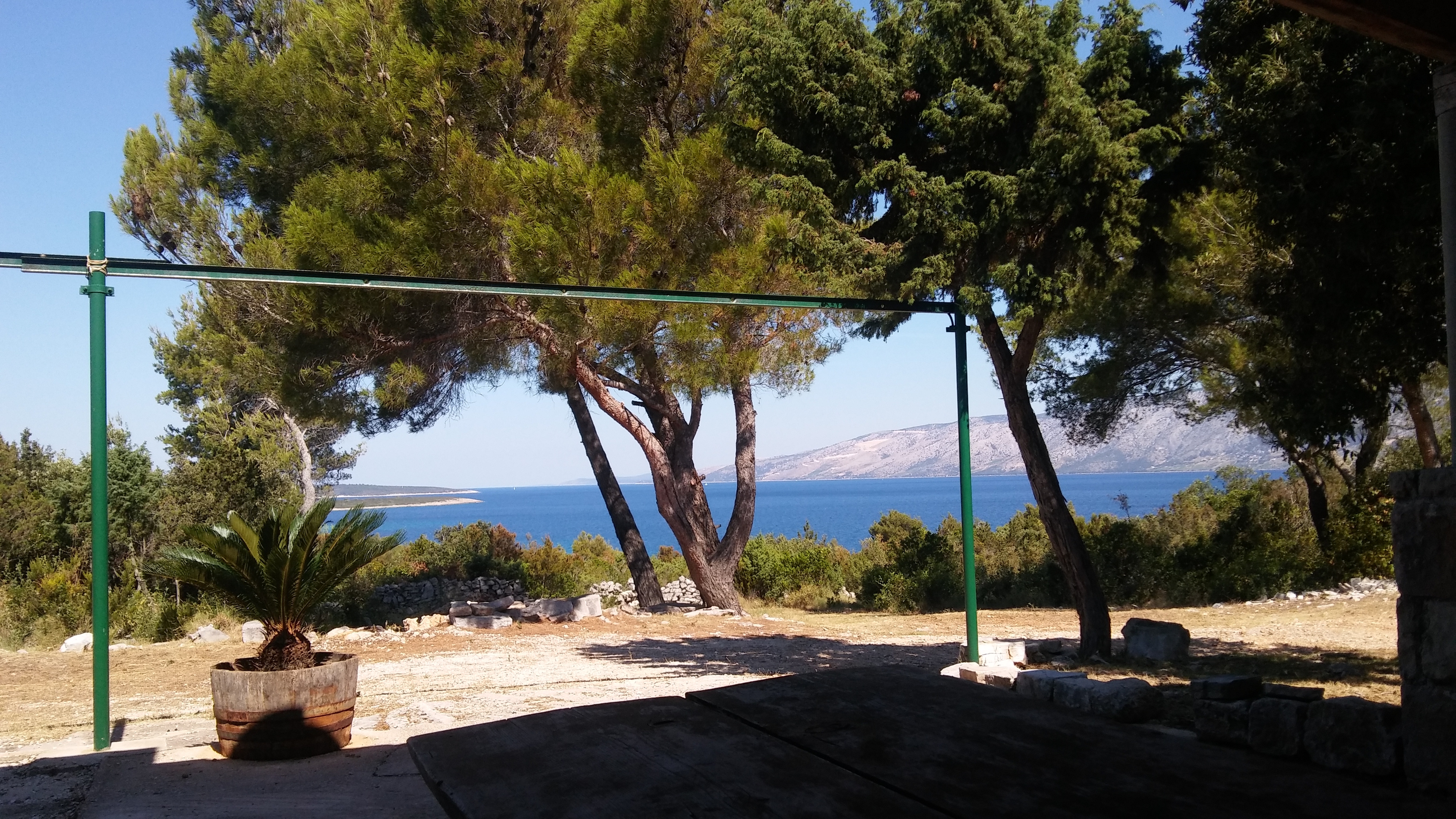 Three bedroom house with terrace and sea view Cove Borova, Hvar (K-13526) Three bedroom house with terrace and sea view Cove Borova, Hvar (K-13526)