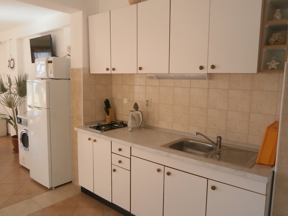 One bedroom apartment with balcony and sea view Igrane, Makarska (A-13535-a) One bedroom apartment with balcony and sea view Igrane, Makarska (A-13535-a)
