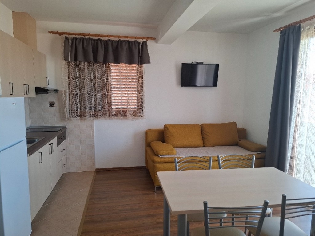 Top Makarska Igrane Top Makarska Igrane