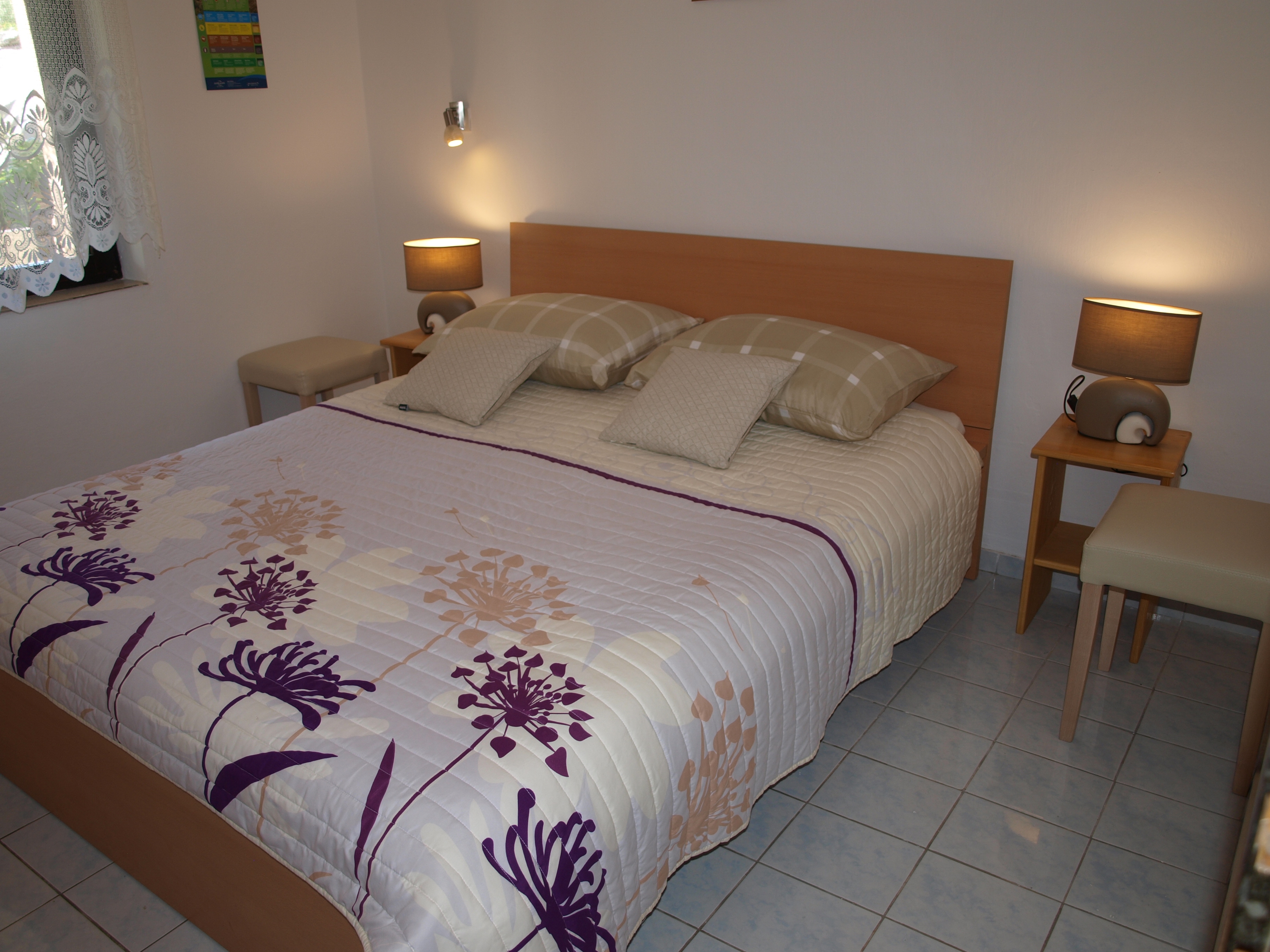 Room with terrace Krk (S-13553-a)