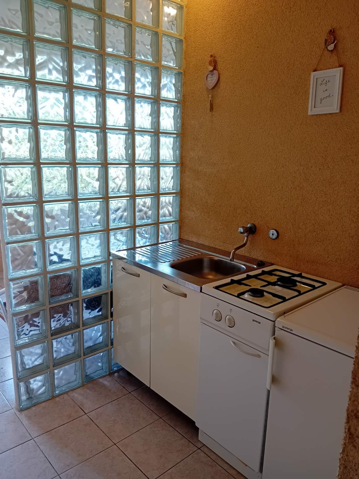 Room with terrace Krk (S-13553-a)