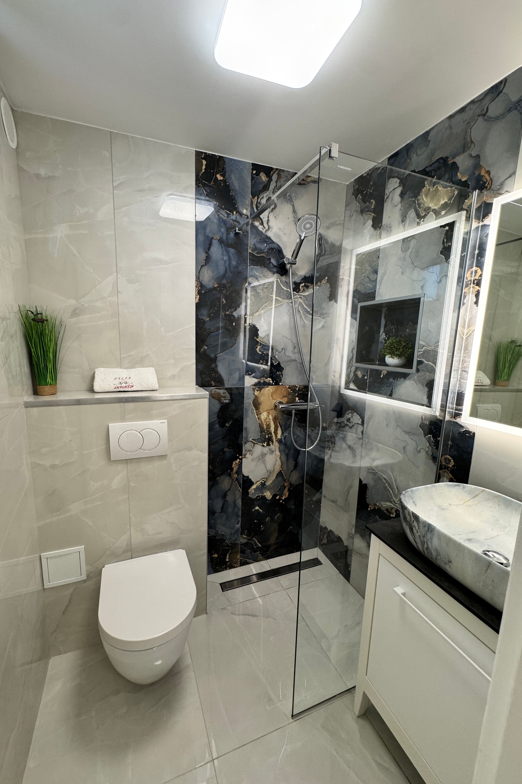 Two bedroom house with terrace and sea view Cove Triluke, Pašman  K