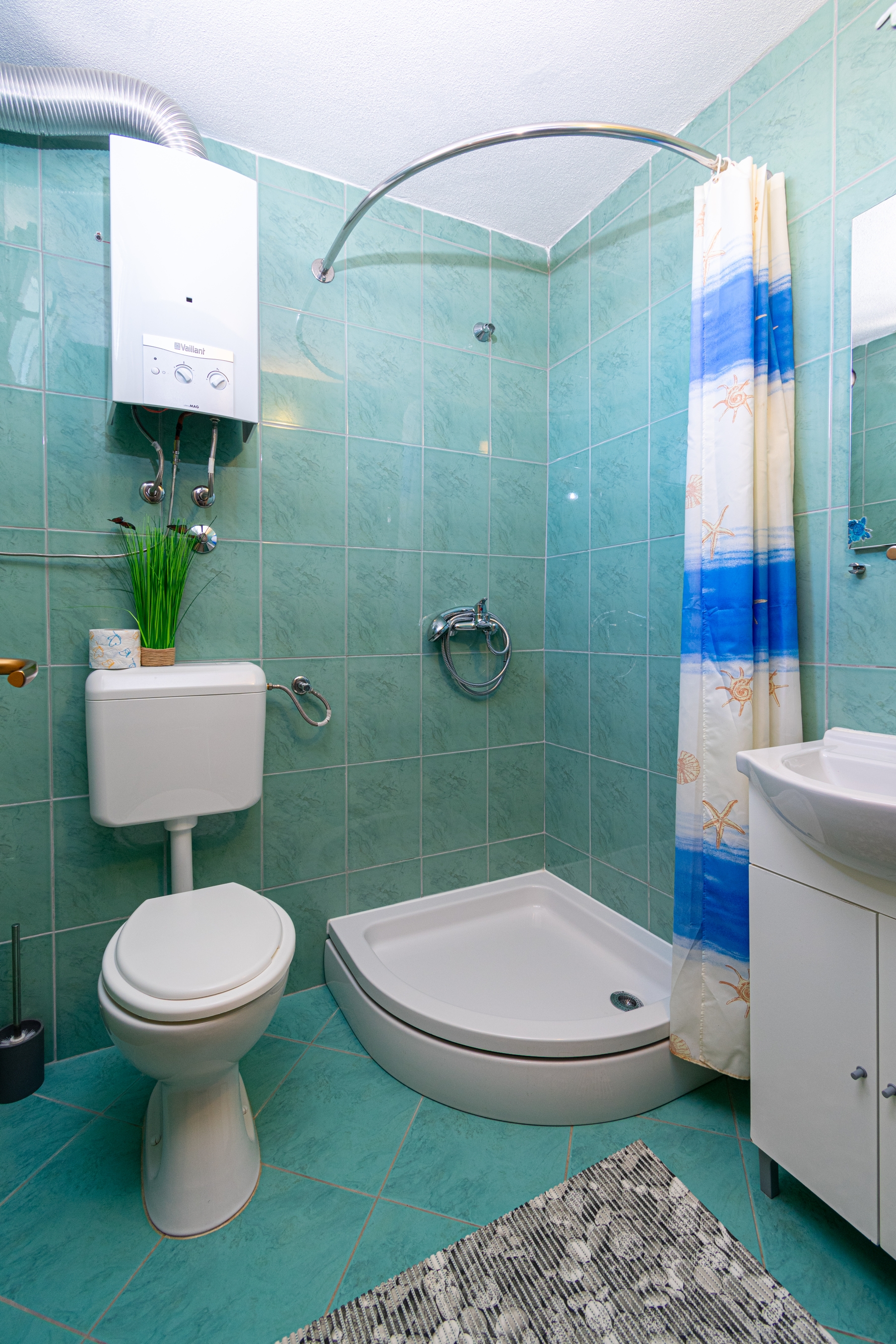 Two bedroom house with terrace and sea view Cove Triluke, Pašman  K
