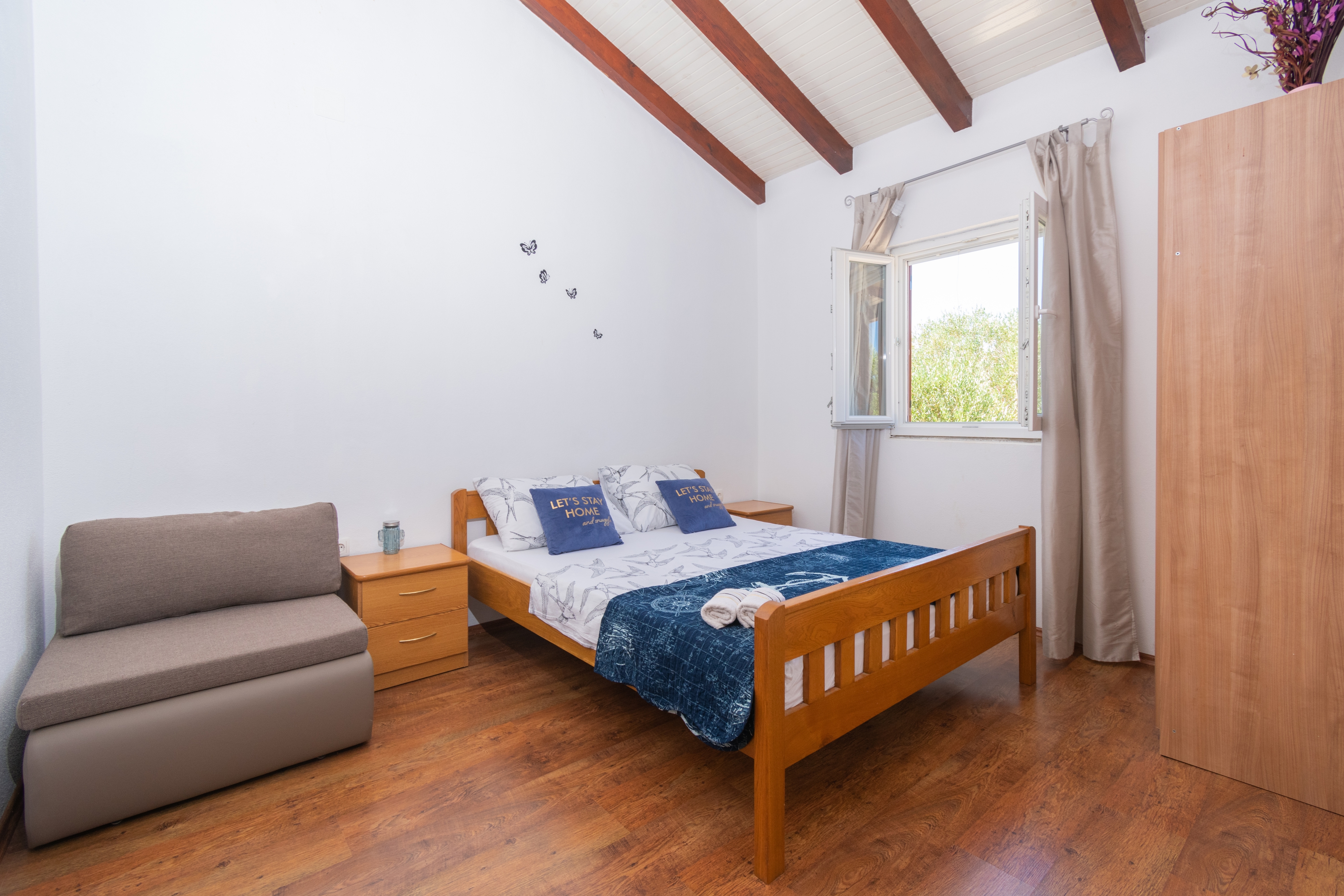 Two bedroom house with terrace and sea view Cove Triluke, Pašman  K