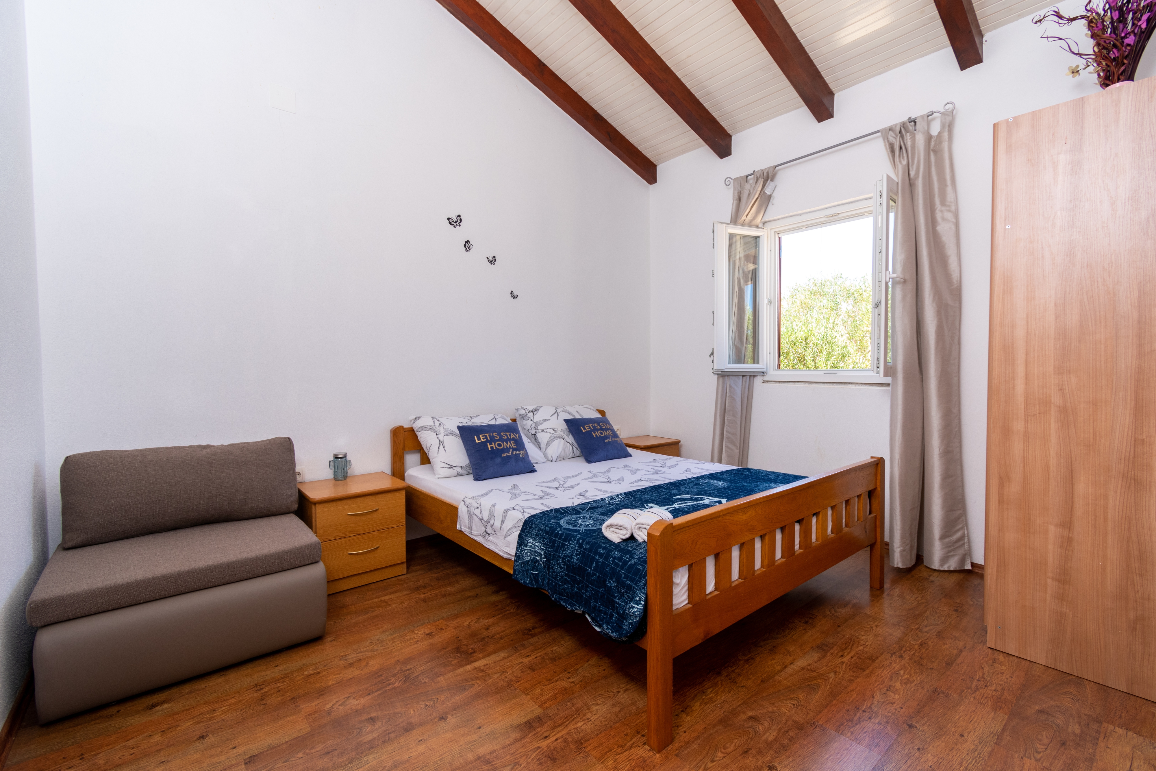 Two bedroom house with terrace and sea view Cove Triluke, Pašman  K