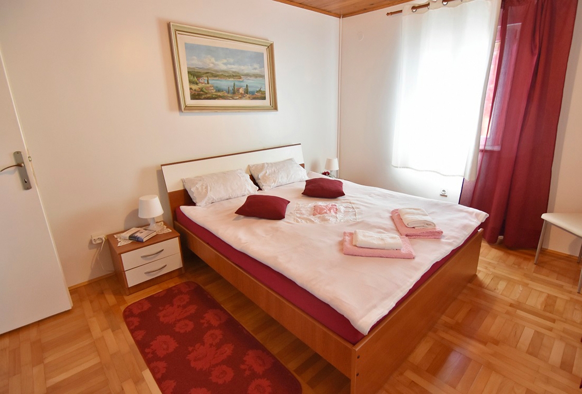 Two bedroom apartment with terrace Savudrija, Umag  A-a