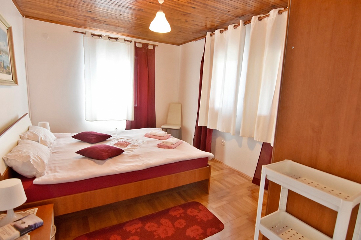 Two bedroom apartment with terrace Savudrija, Umag  A-a