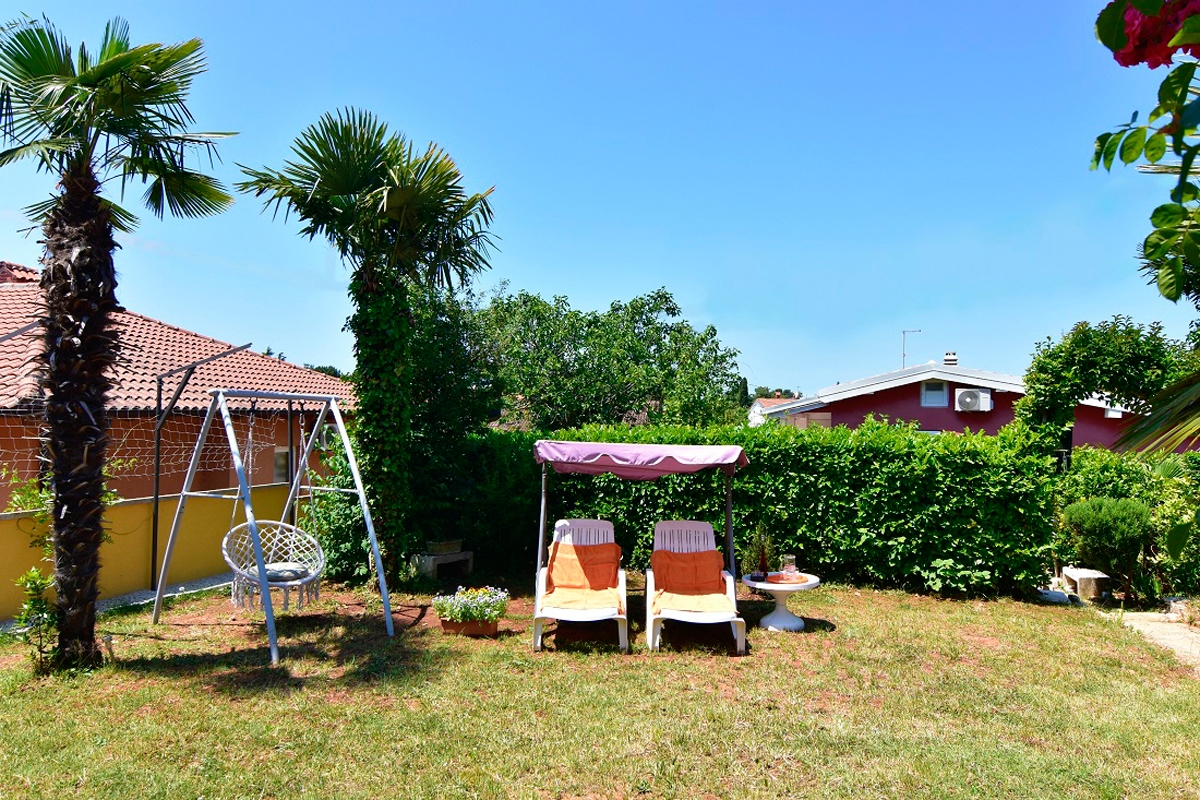 One bedroom apartment with terrace Savudrija, Umag  A-b