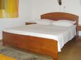 Ložnice 1 Sućuraj, Ložnice 1 v ubytování typu apartment, domácí mazlíčci povoleni a WiFi.
