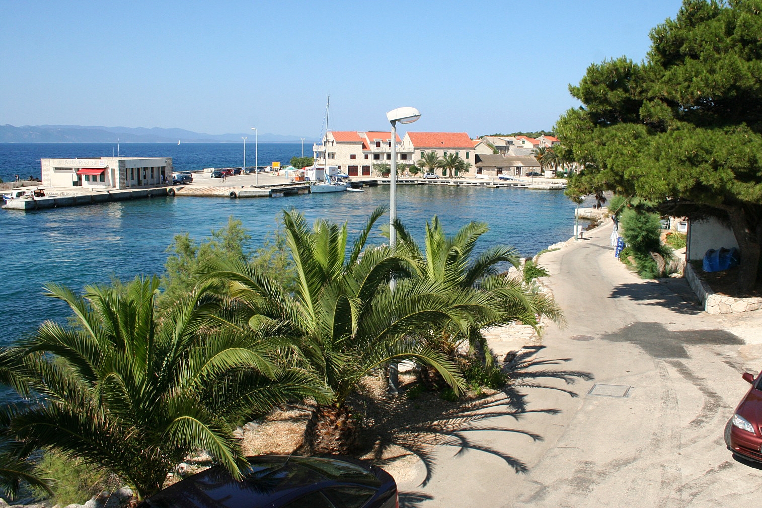 Two bedroom apartment near beach Sućuraj, Hvar  A-b