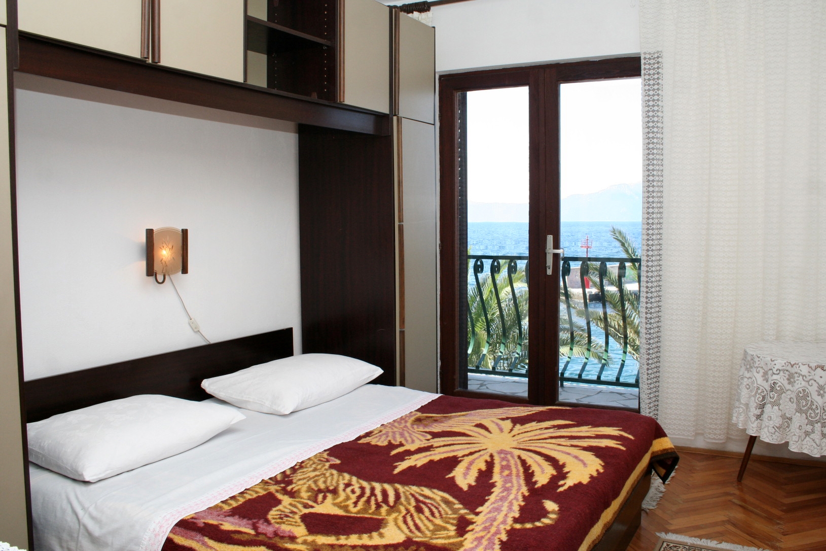 Two bedroom apartment near beach Sućuraj, Hvar (A-136-b) Two bedroom apartment near beach Sućuraj, Hvar (A-136-b)