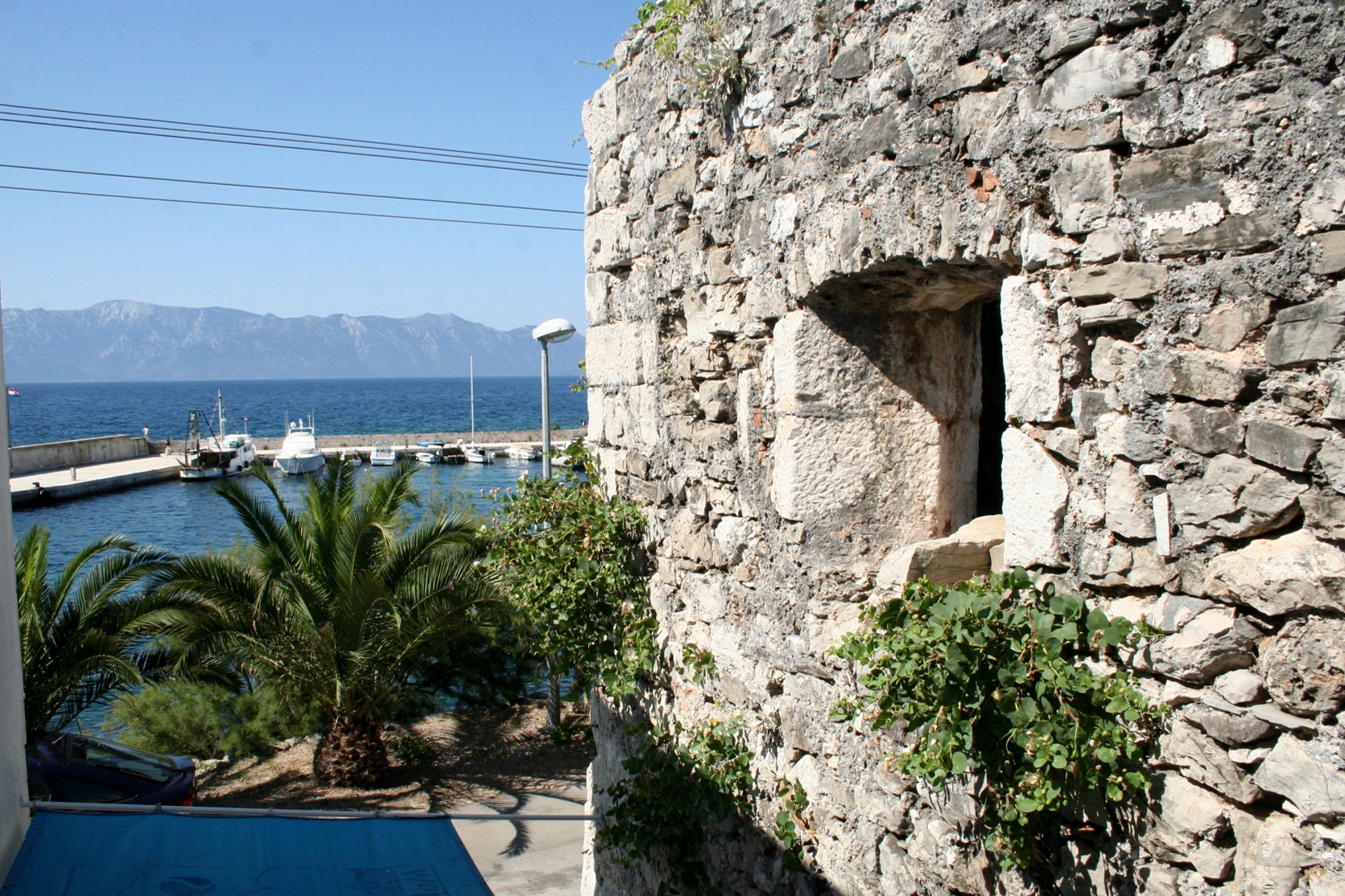 Two bedroom apartment near beach Sućuraj, Hvar  A-b