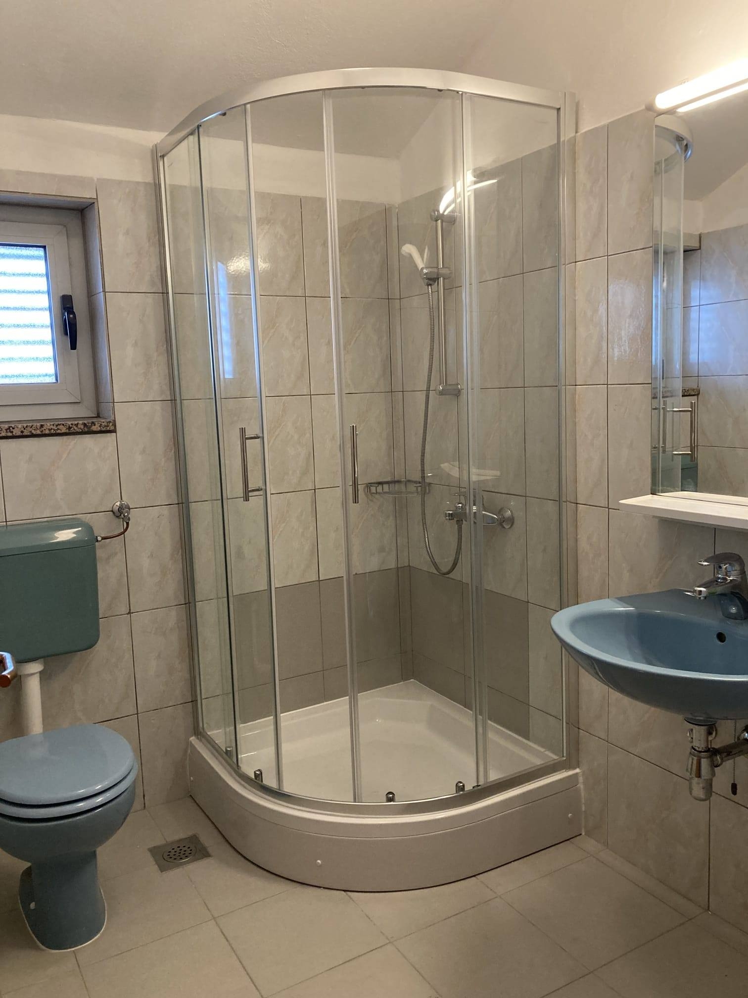 One bedroom apartment near beach Brodarica, Šibenik  A-b