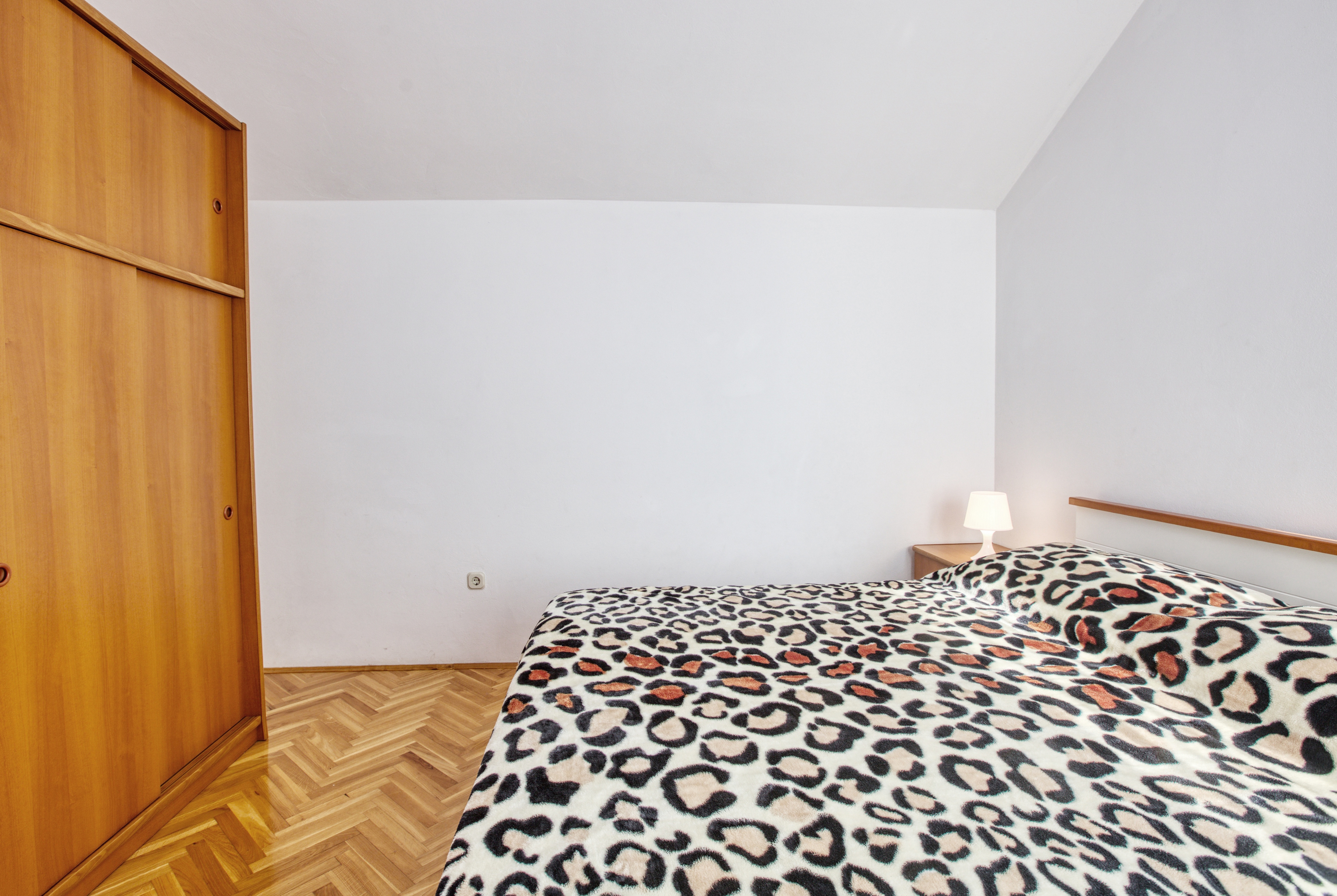 One bedroom apartment near beach Brodarica, Šibenik  A-b