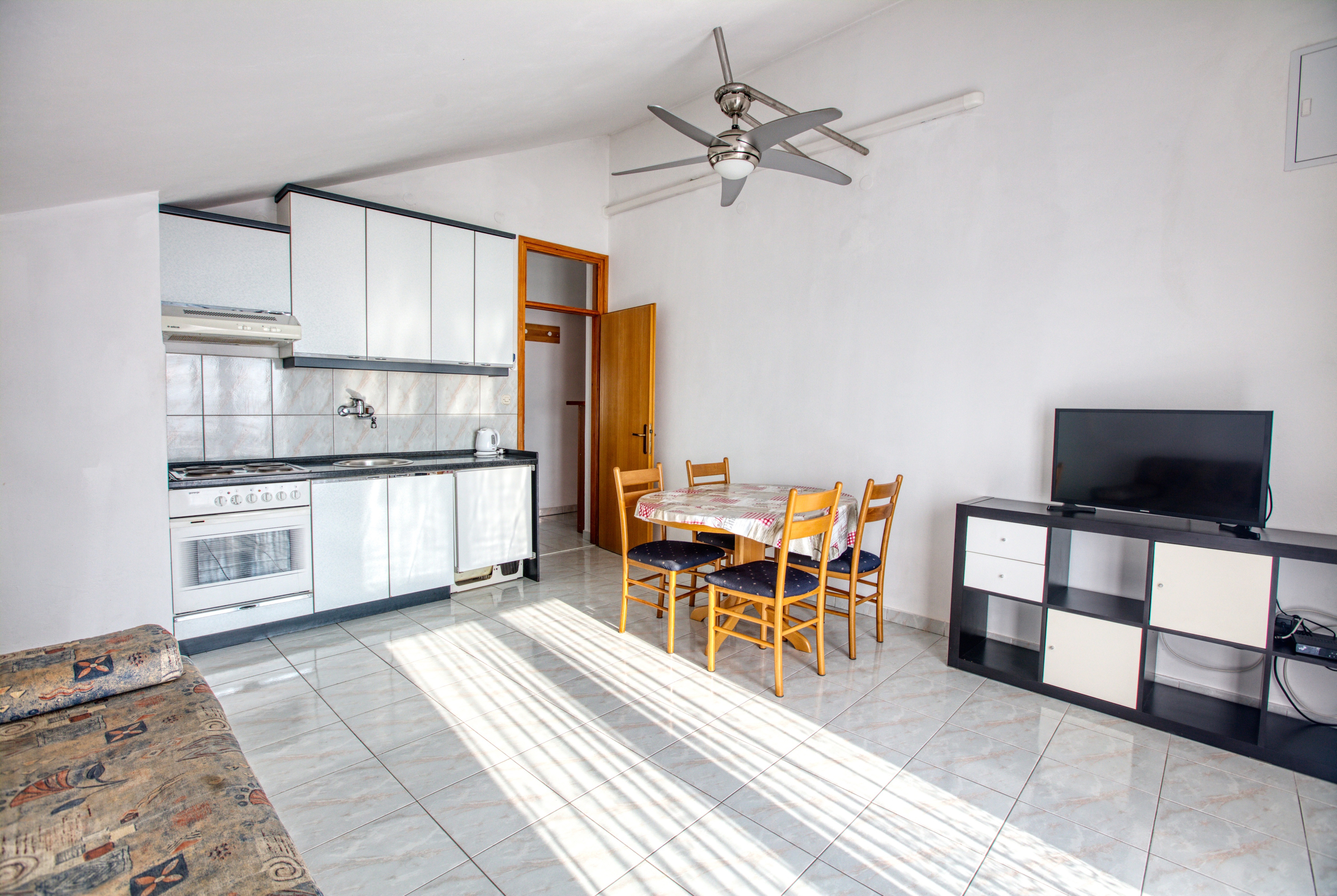 Top Šibenik Brodarica Top Šibenik Brodarica