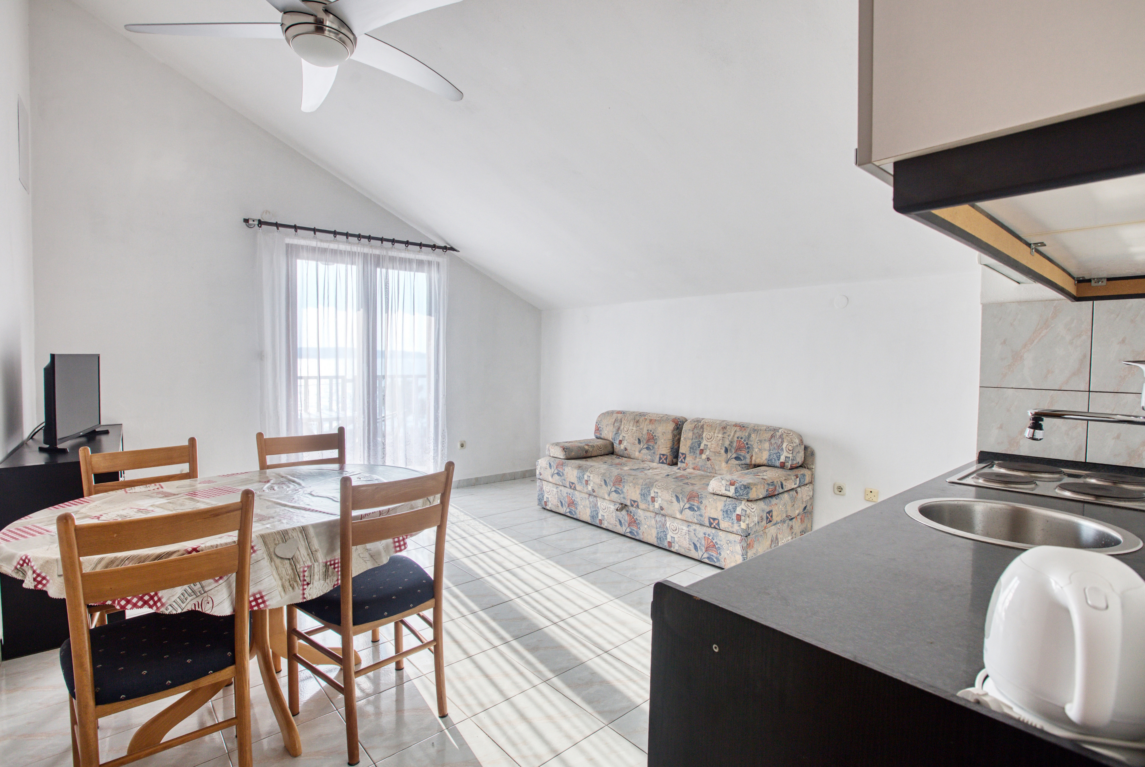 One bedroom apartment near beach Brodarica, Šibenik (A-13615-c) One bedroom apartment near beach Brodarica, Šibenik (A-13615-c)