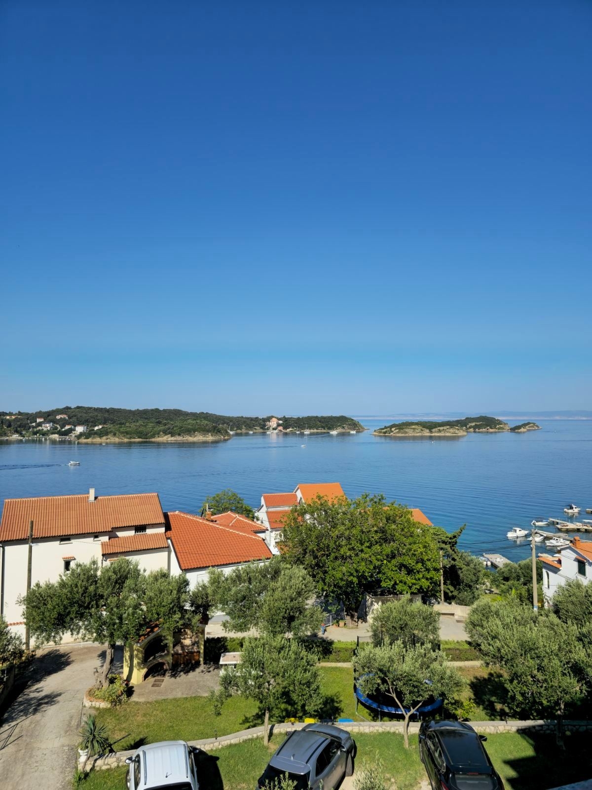 One bedroom apartment with balcony and sea view Supetarska Draga - Gornja, Rab  A-a