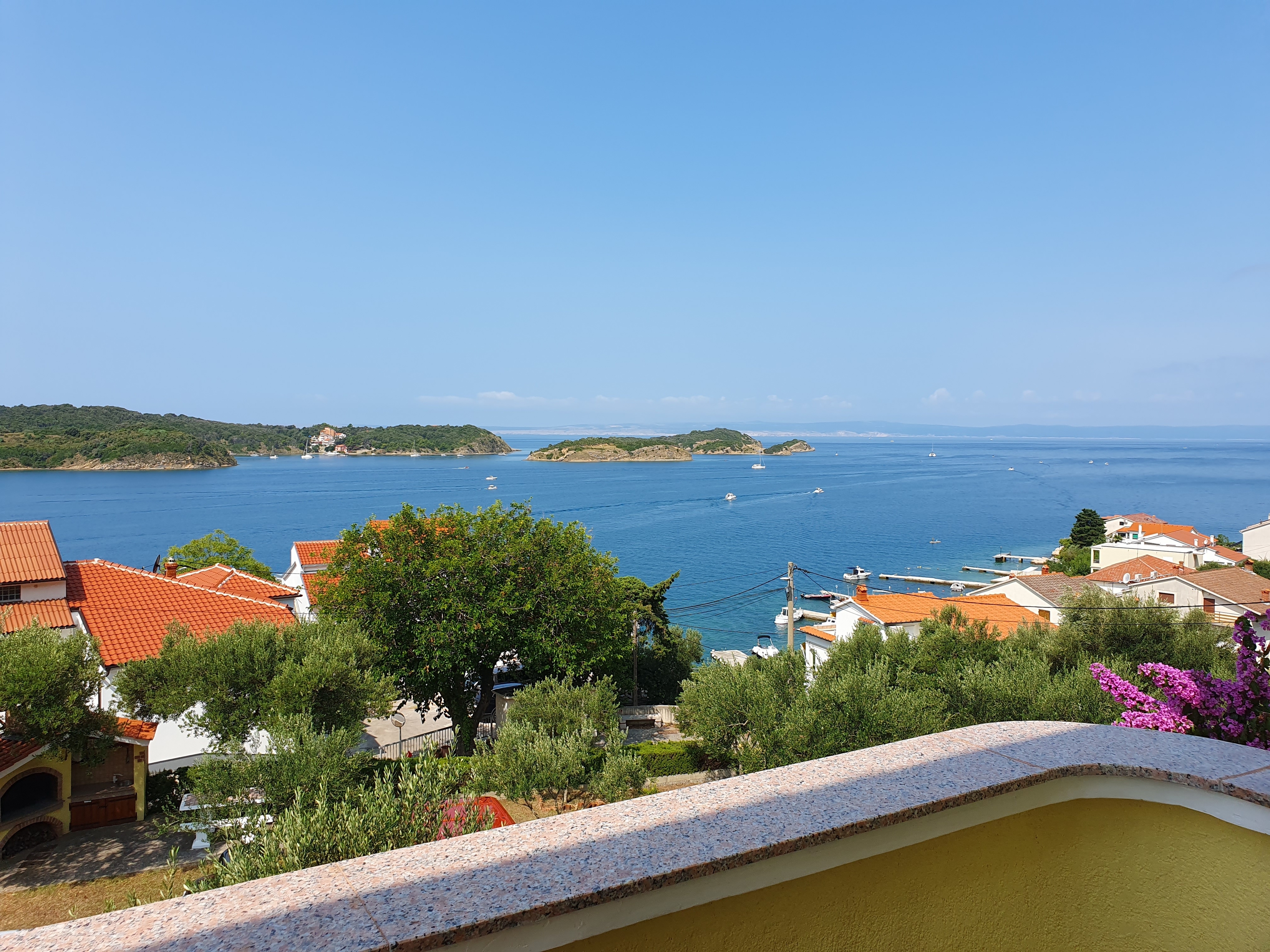 One bedroom apartment with balcony and sea view Supetarska Draga - Gornja, Rab  A-b